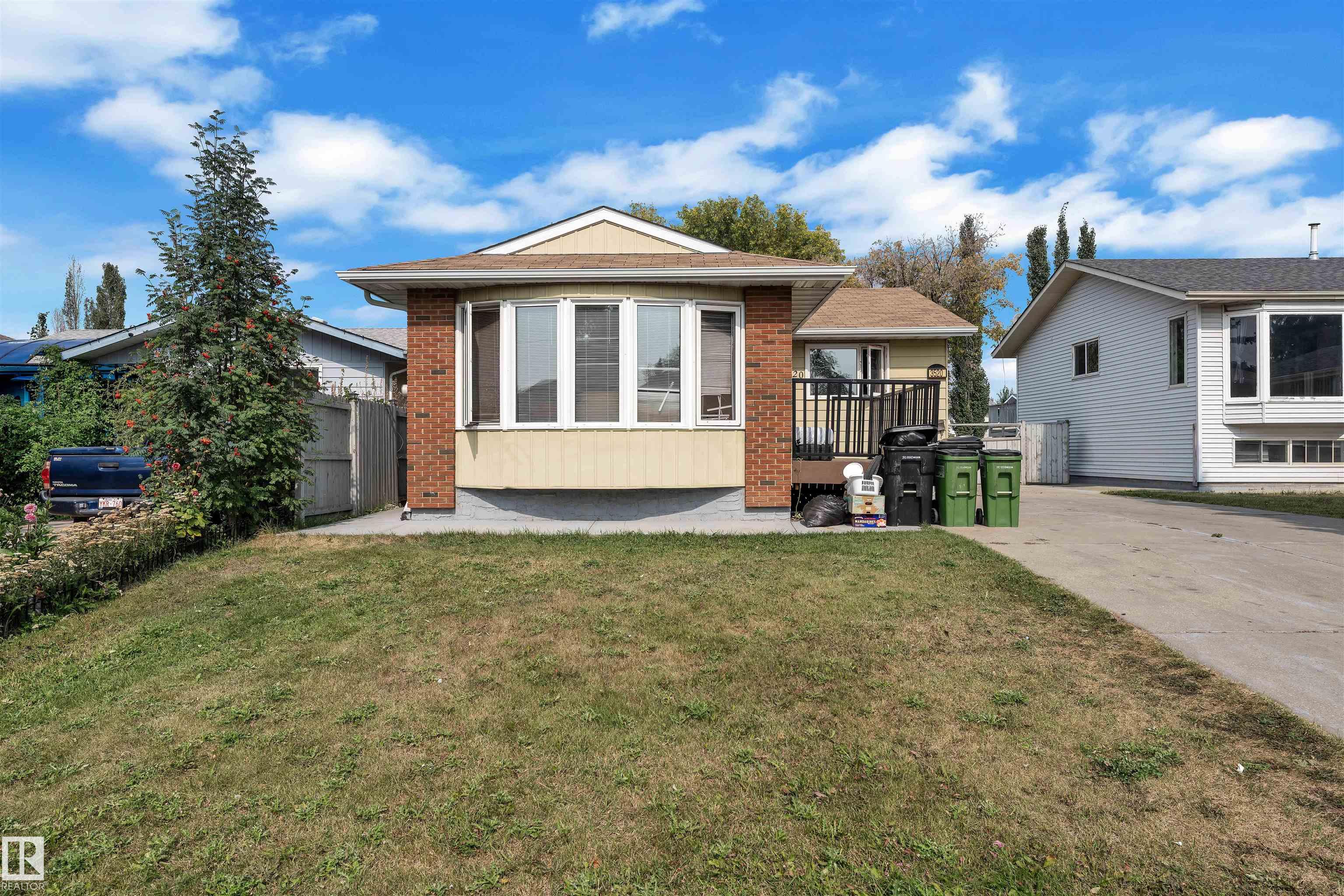 3520 19 Avenue NW, Daly Grove, Edmonton 