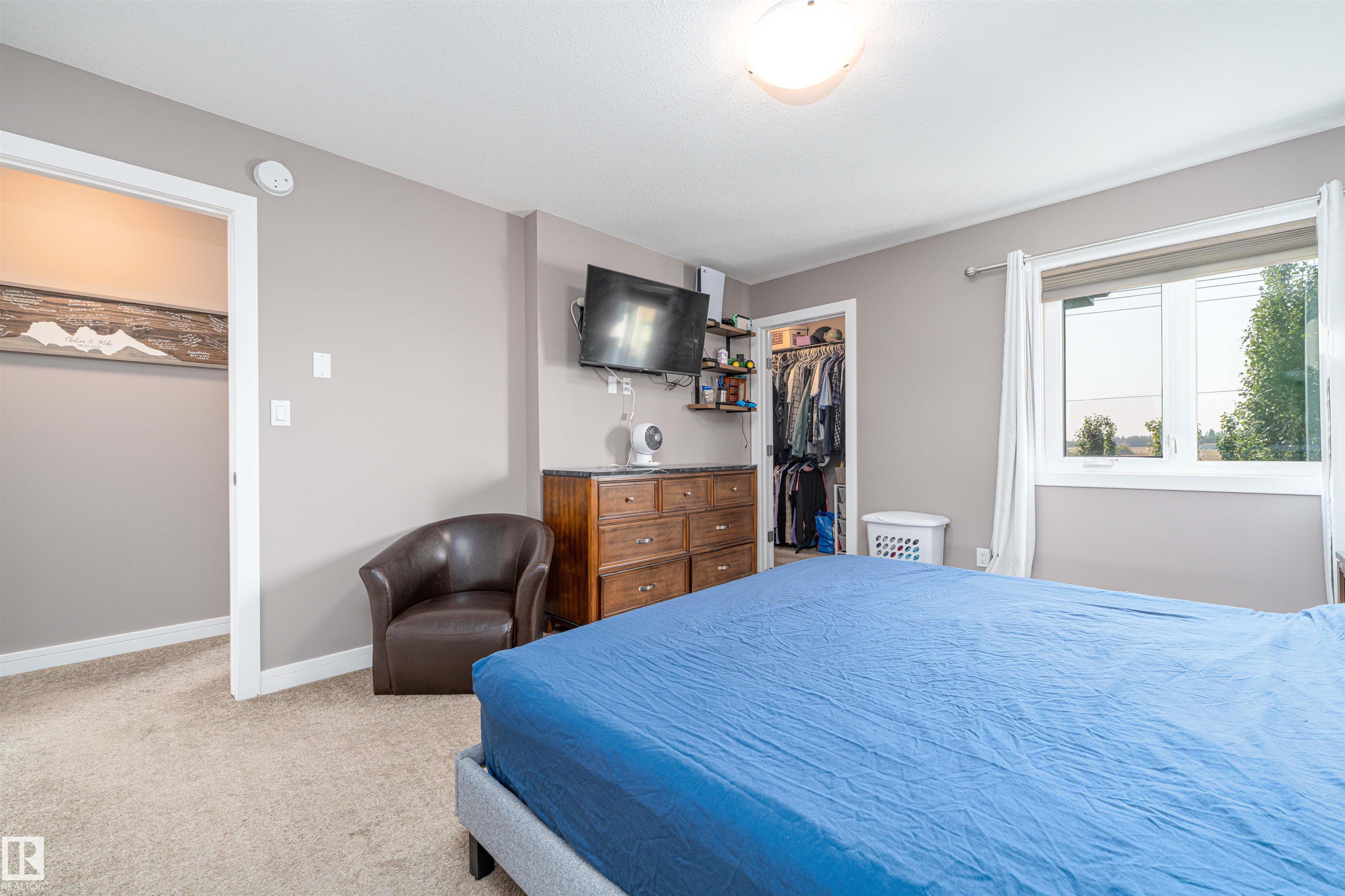 Photo 34 at 45 Sandalwood Place, Suntree, Leduc