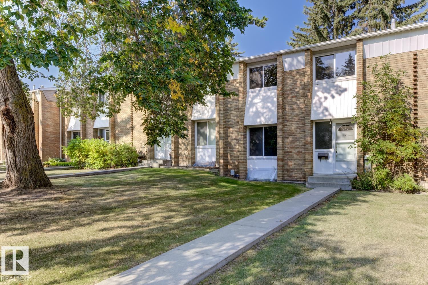 Photo 2 at 283 Ridgewood Terrace, Braeside, St. Albert