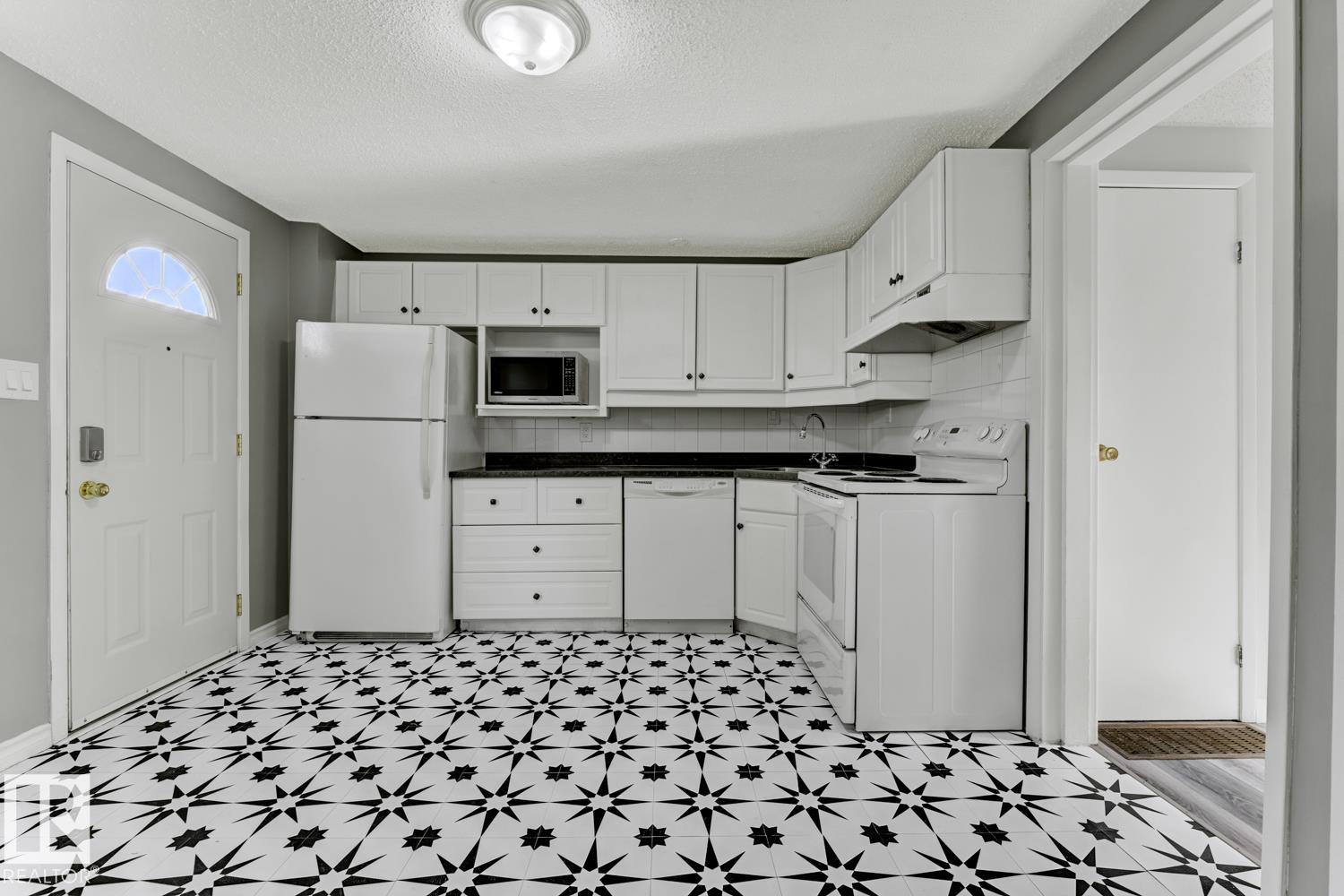Photo 14 at 283 Ridgewood Terrace, Braeside, St. Albert