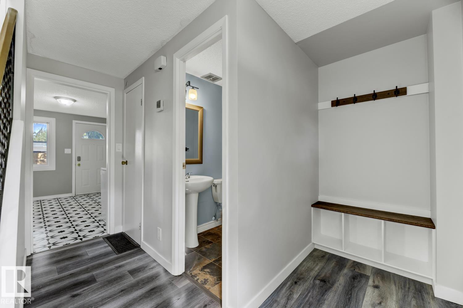 Photo 4 at 283 Ridgewood Terrace, Braeside, St. Albert