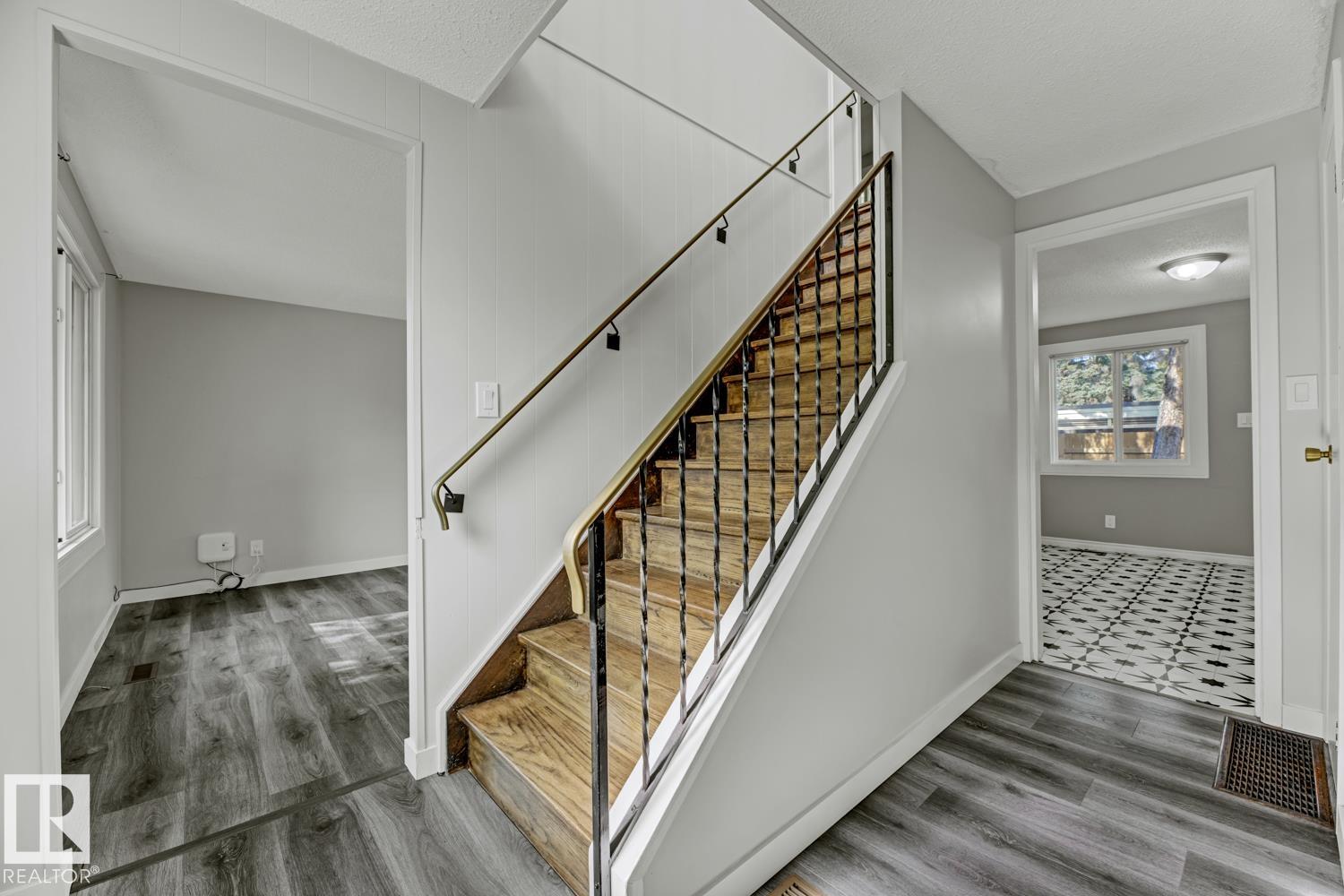 Photo 5 at 283 Ridgewood Terrace, Braeside, St. Albert