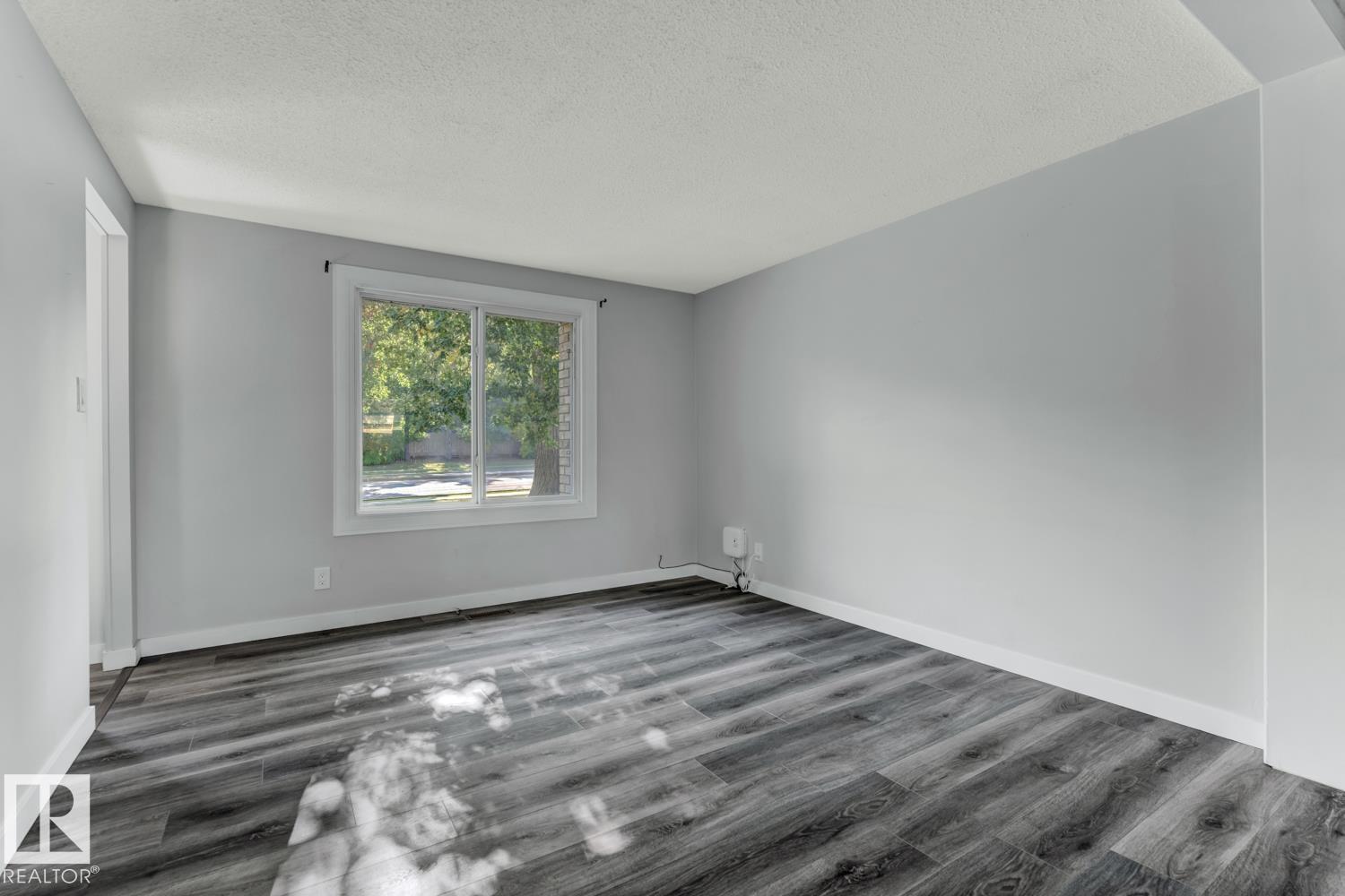Photo 7 at 283 Ridgewood Terrace, Braeside, St. Albert