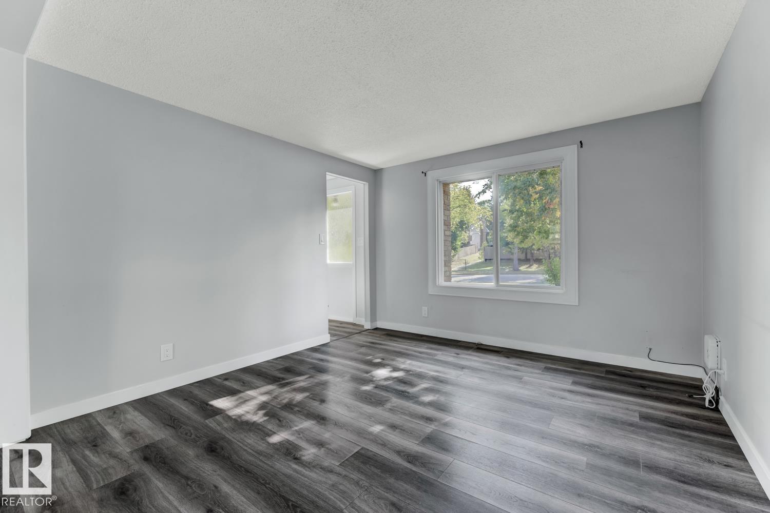 Photo 8 at 283 Ridgewood Terrace, Braeside, St. Albert