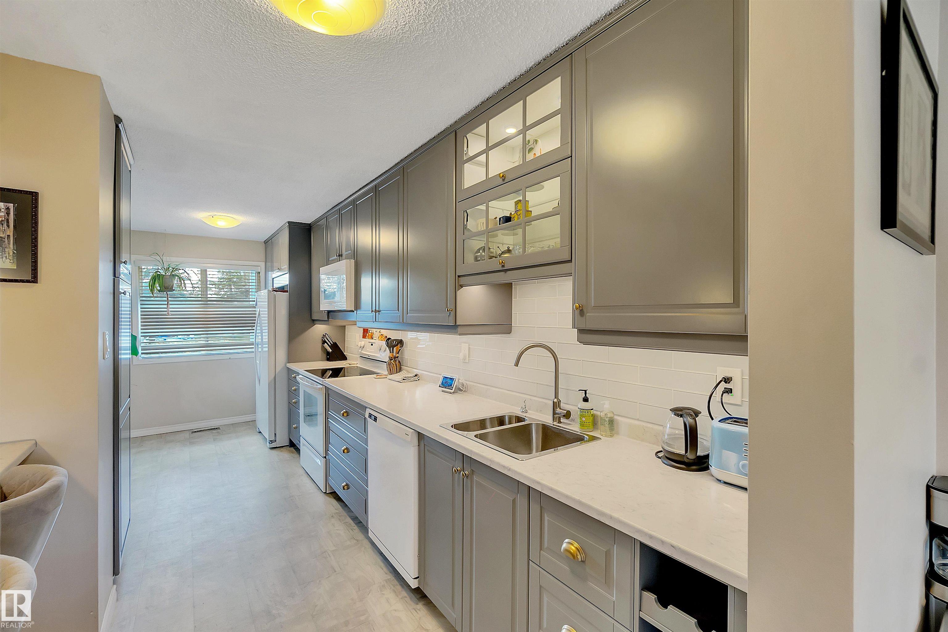 Photo 8 at 100 Great oaks, Broadmoor Estates, Sherwood Park