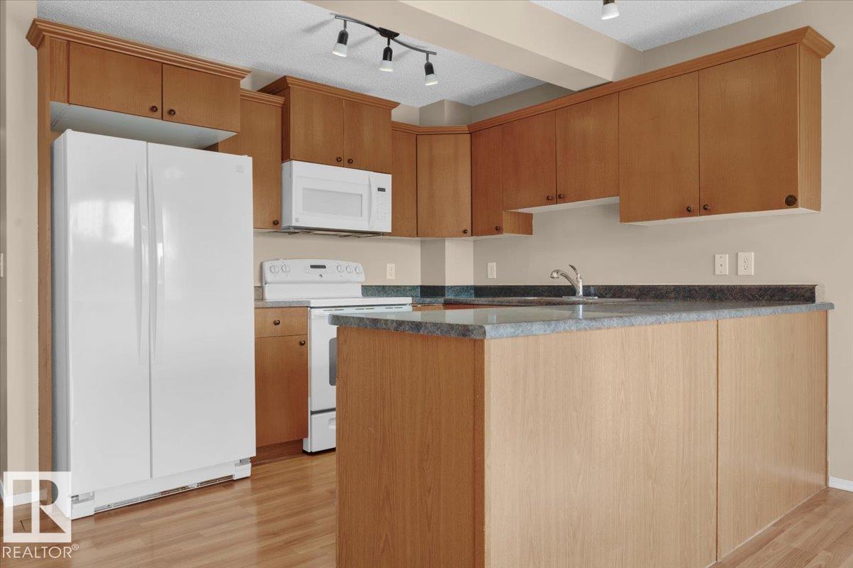 Photo 8 at 35 Galloway Wynd, South Fort, Fort Saskatchewan