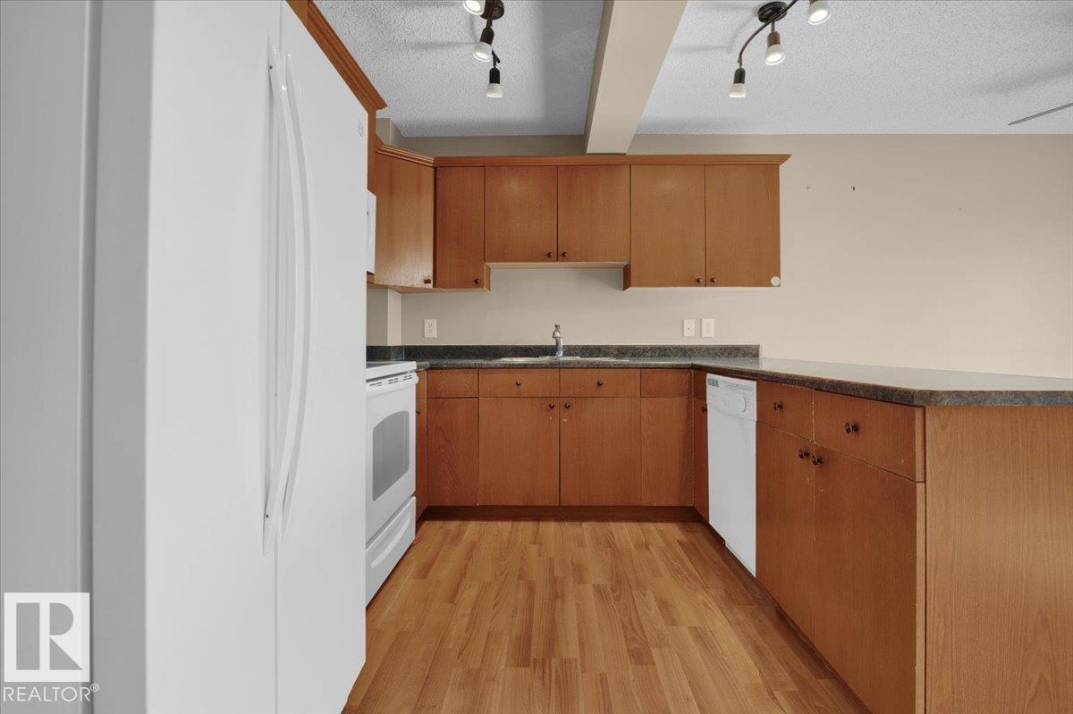 Photo 9 at 35 Galloway Wynd, South Fort, Fort Saskatchewan