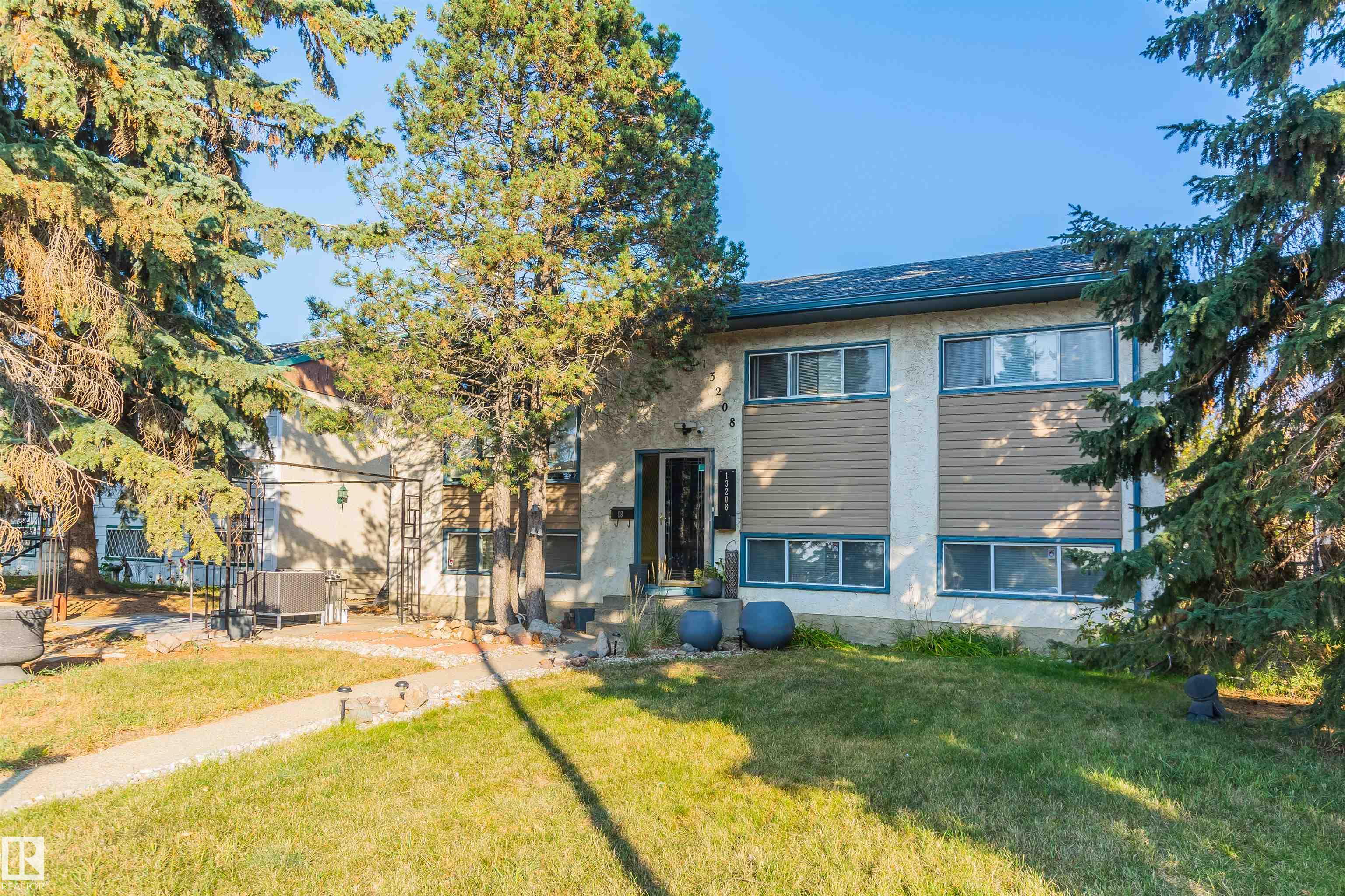 13208 128 Avenue NW, Athlone, Edmonton 