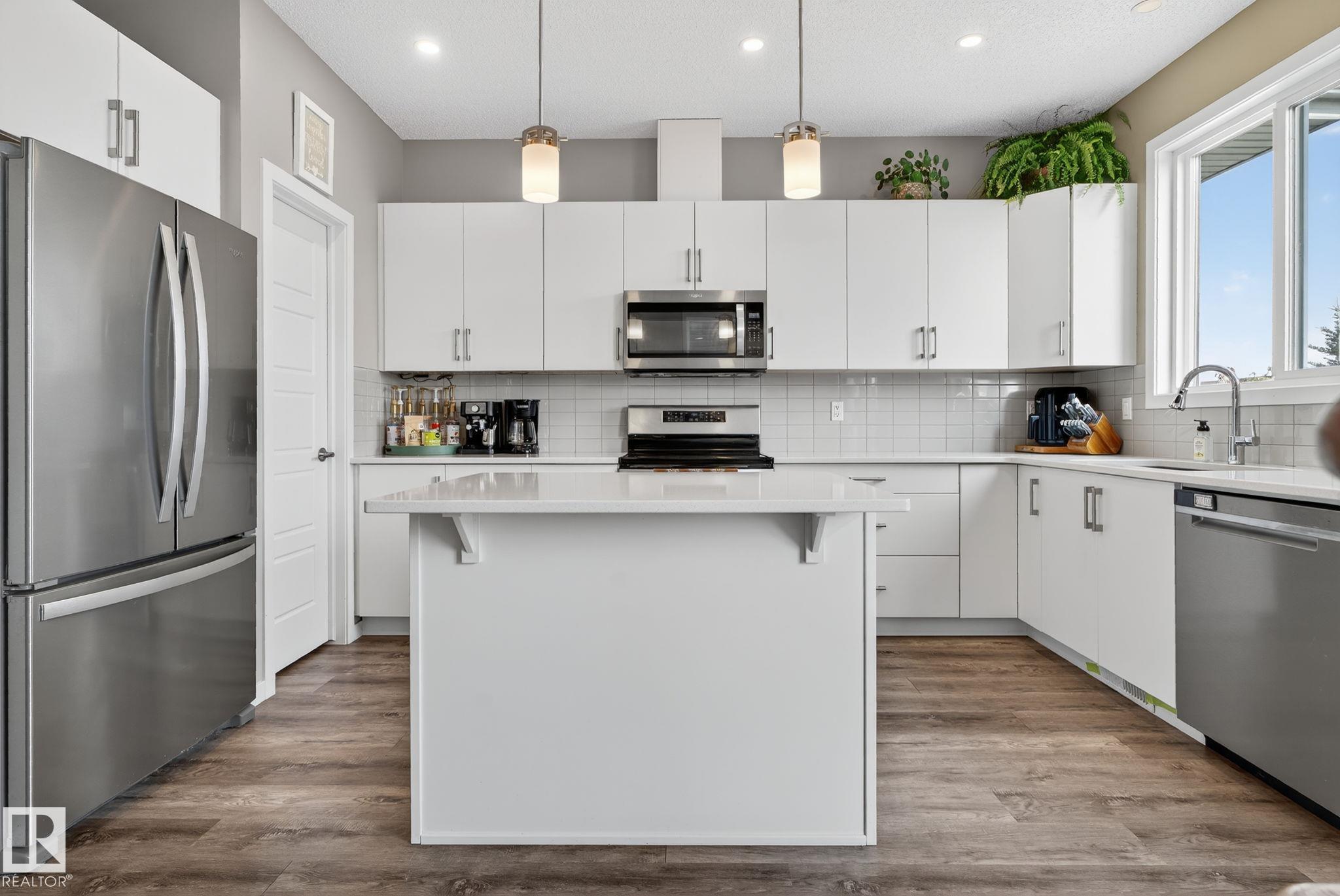 Photo 21 at 211 Sturtz Bend, Southfork, Leduc