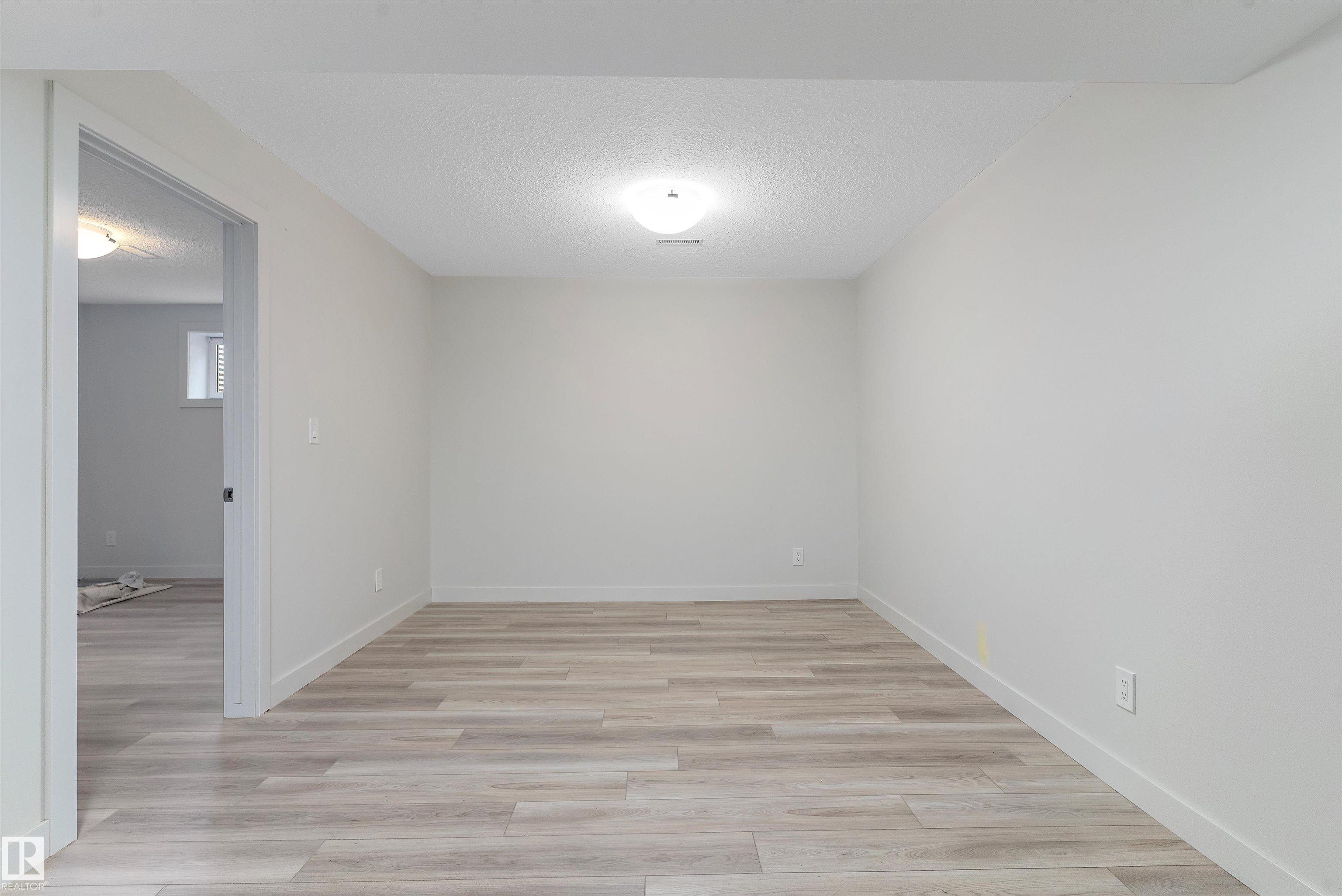 Photo 39 at 3804 42 Avenue, Triomphe Estates, Beaumont