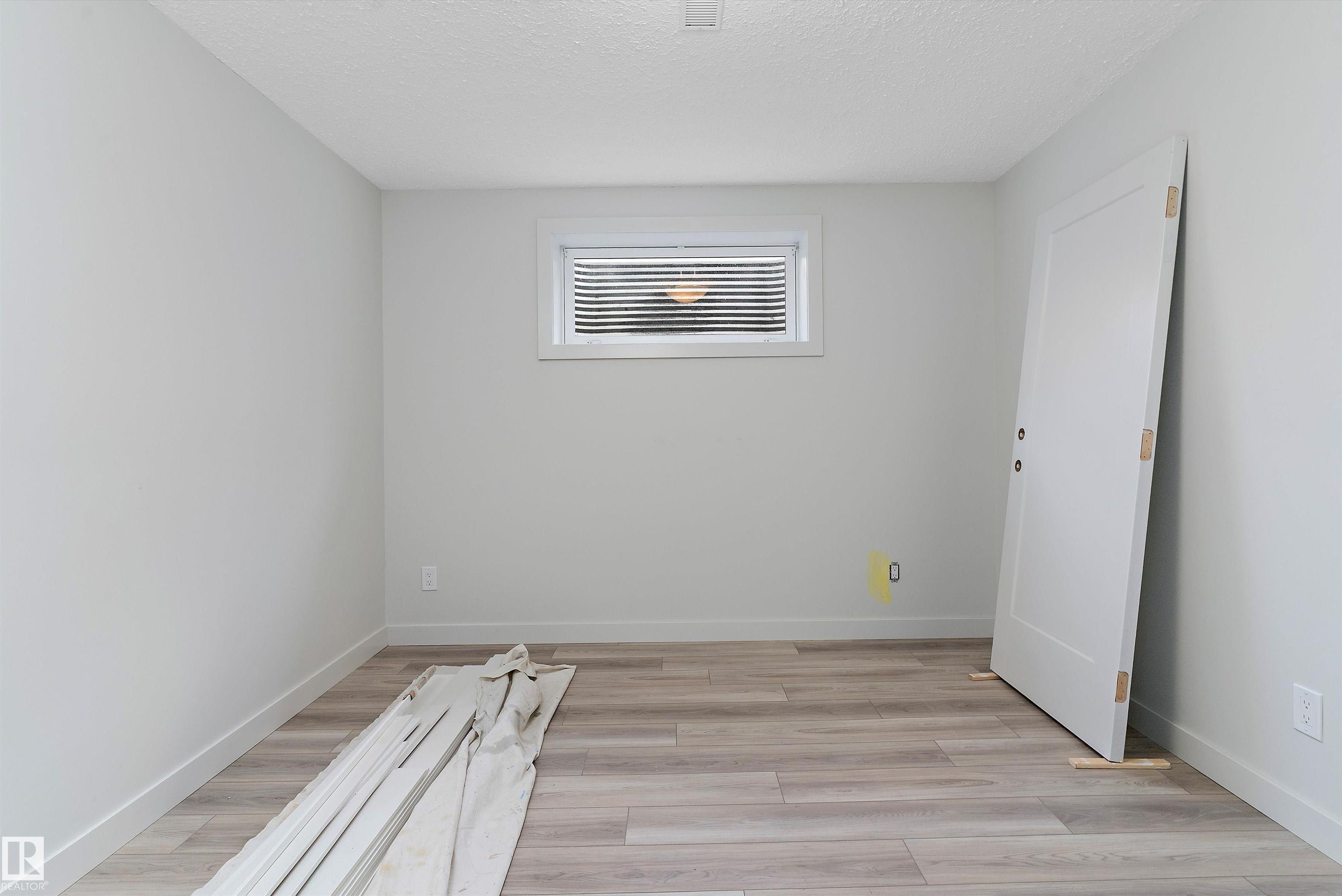 Photo 42 at 3804 42 Avenue, Triomphe Estates, Beaumont