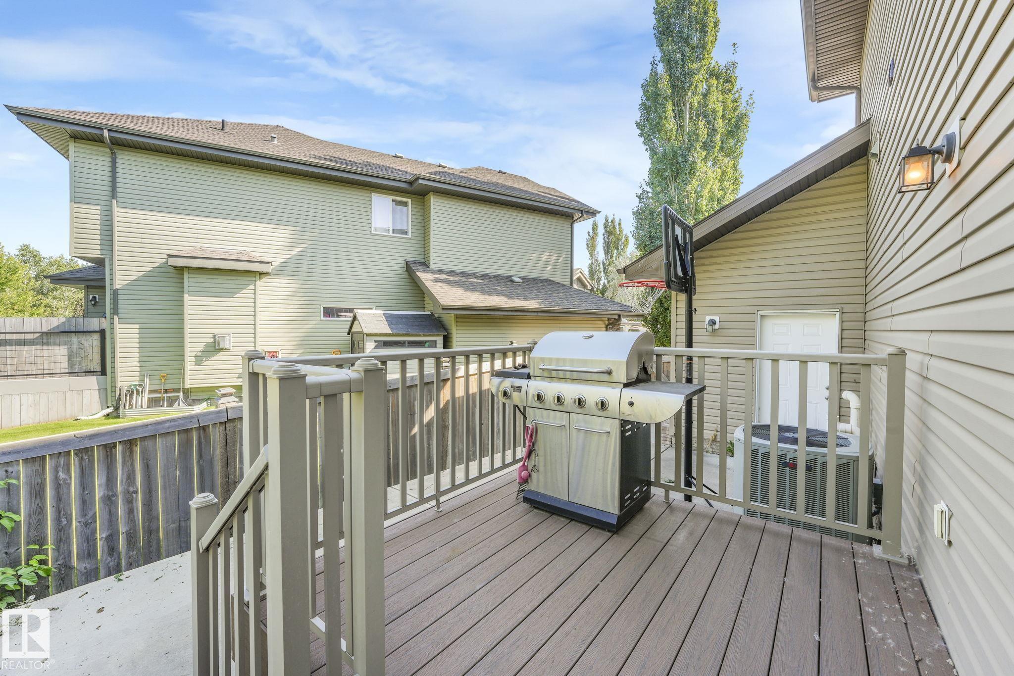 Photo 7 at 18 Valarie Bay, Spruce Village, Spruce Grove