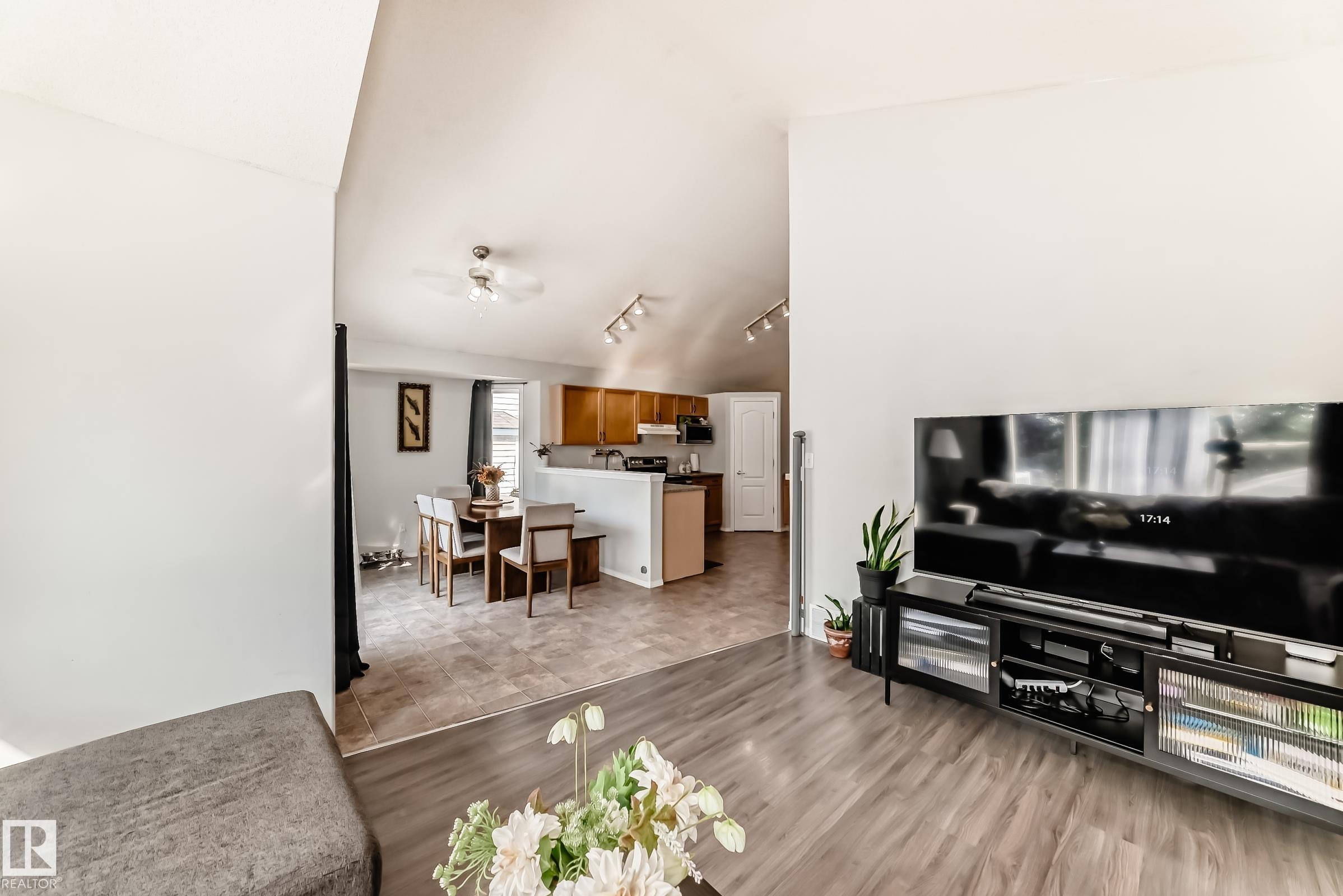 Photo 20 at 56 Bonin Crescent, Coloniale Estates, Beaumont