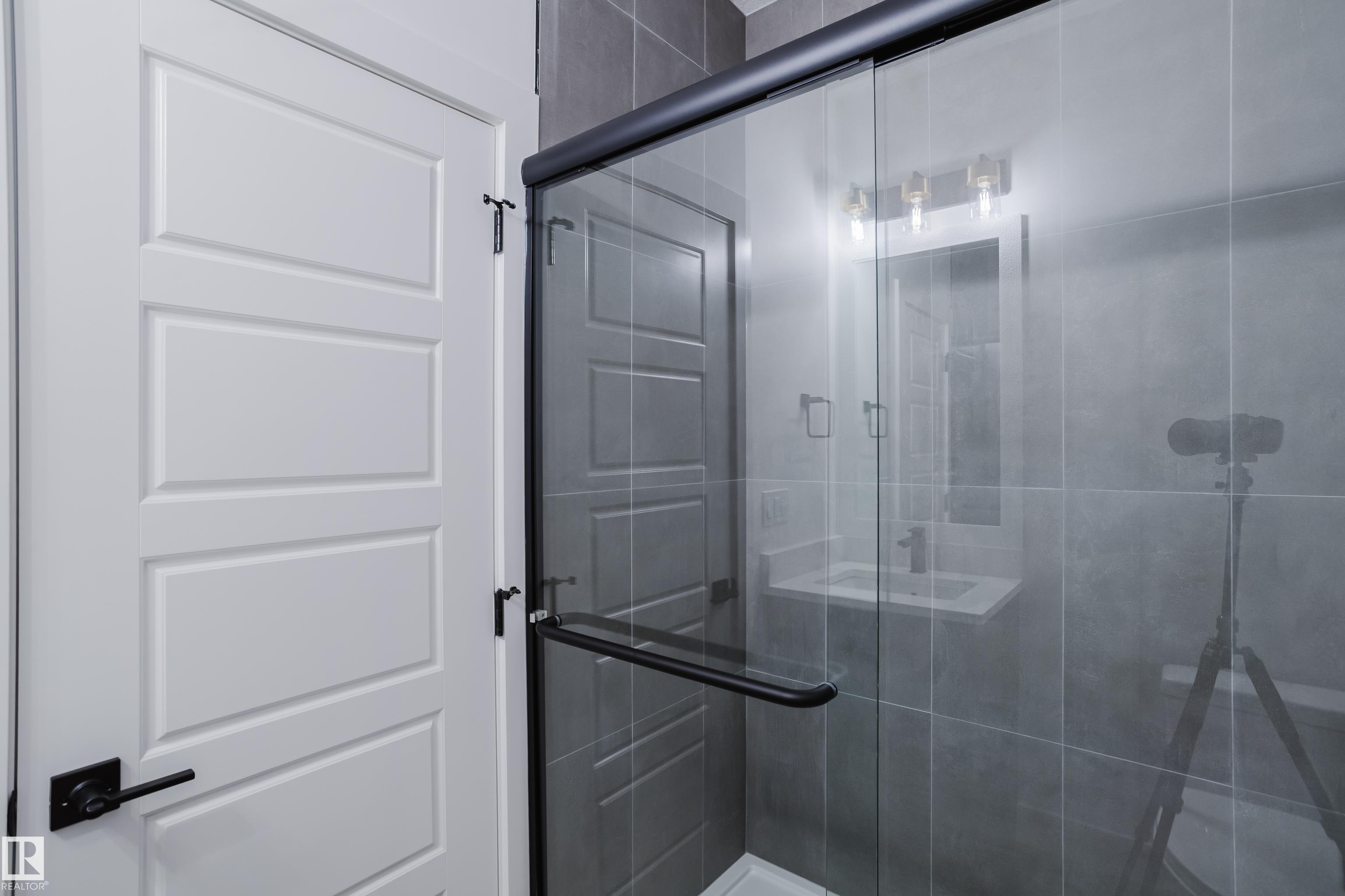 Photo 29 at 69 Meadowgrove Lane, McLaughlin, Spruce Grove