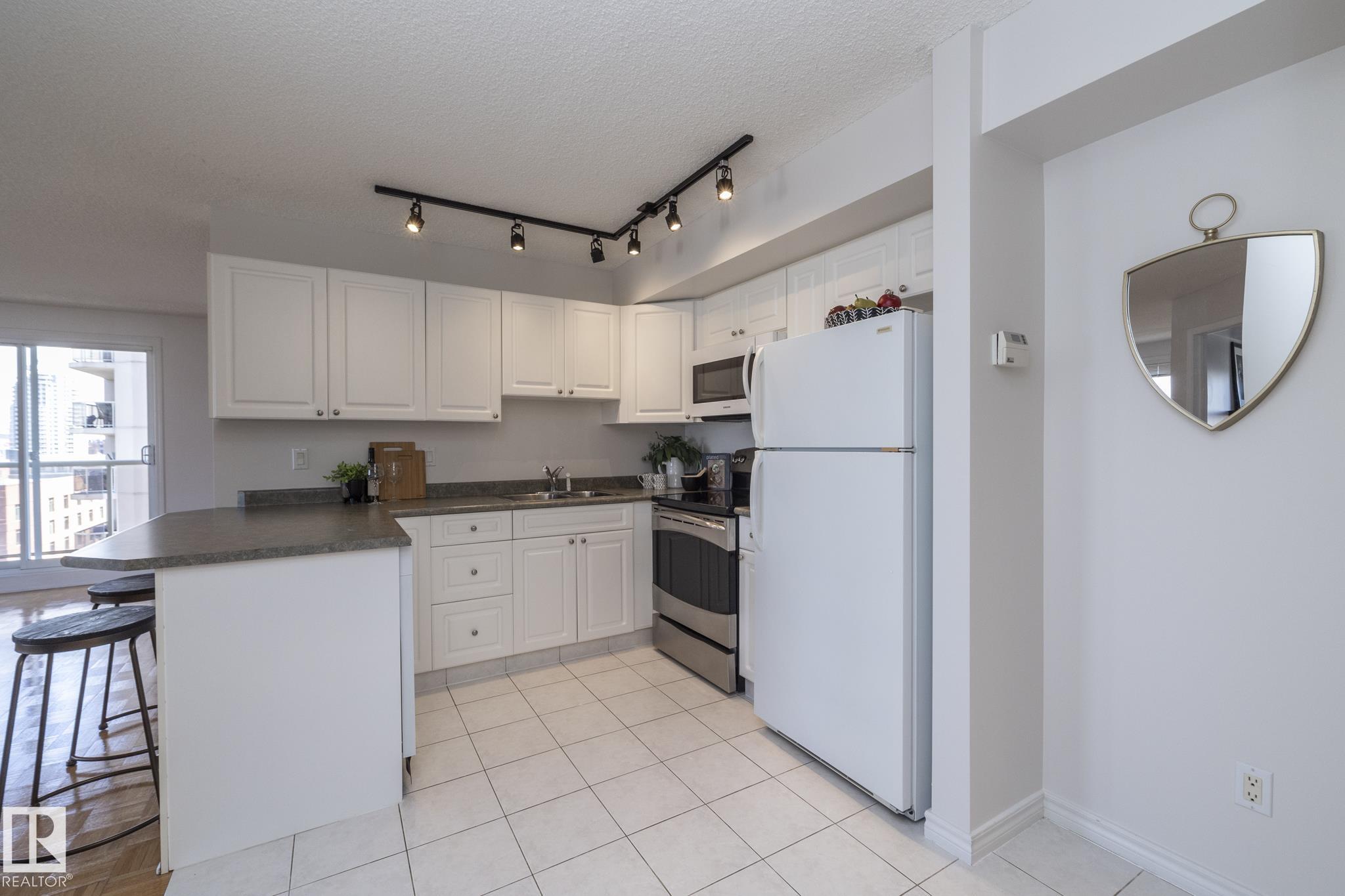 Picture for #801 10909 103 AV NW