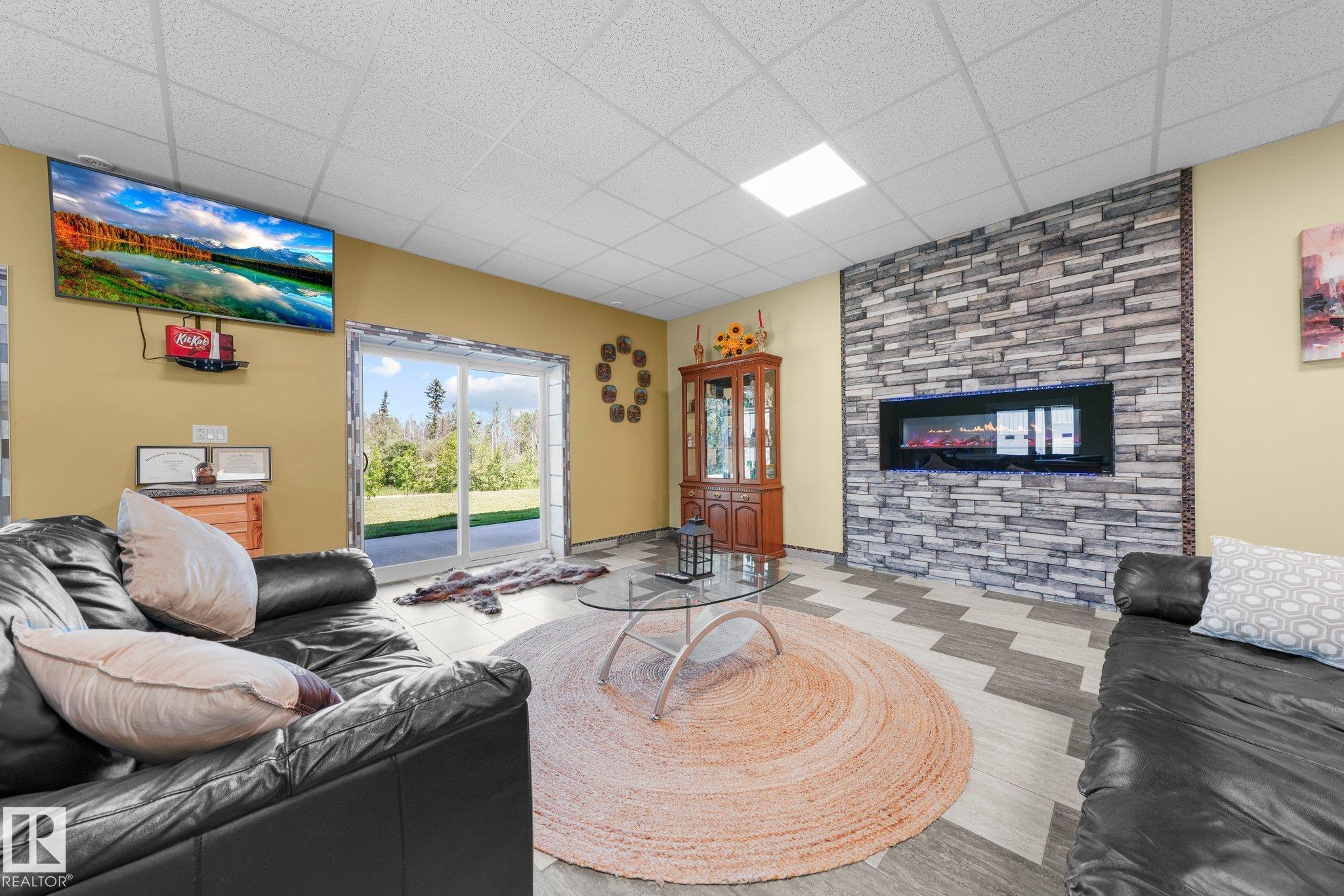 Photo 12 at 51316 Highway 759, Tomahawk, Rural Parkland County