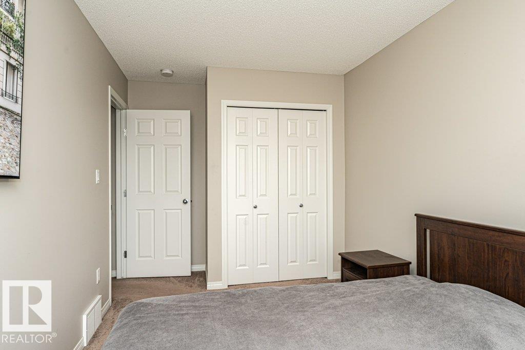 http://cdnparap120.paragonrels.com/ParagonImages/Property/p12/RAE/225370504/47/0/0/0a28e4d1321c828d381e0fac4fb53357/1/2aa5c865f4b90e73180a96e543dfe084/225370504-4d4d5e11-e0c6-4c16-b782-a4106df02917.JPG