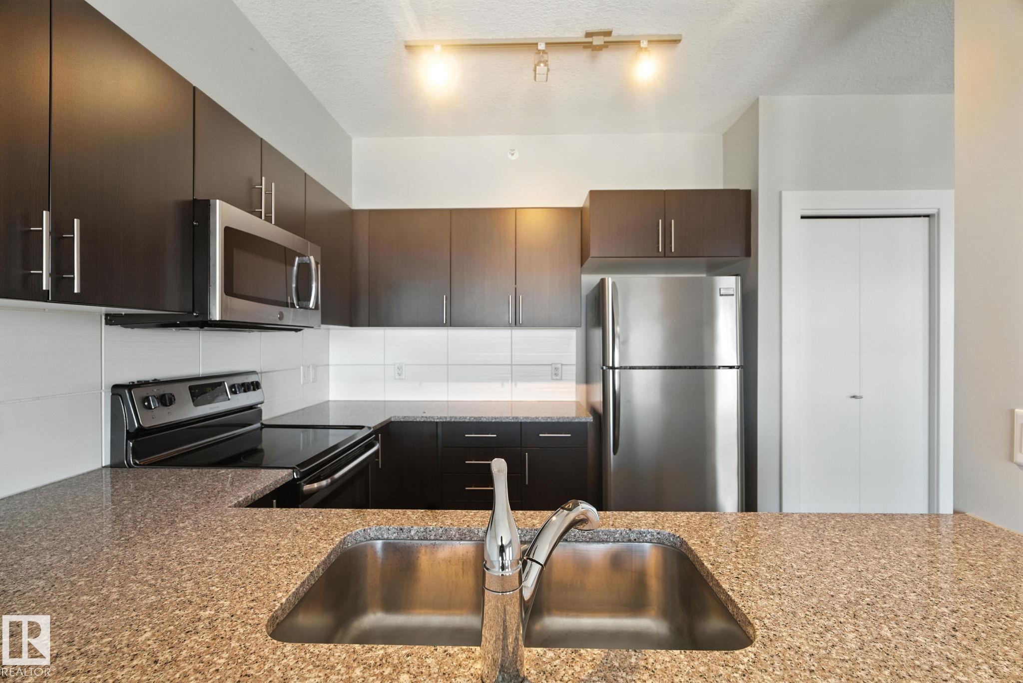 Photo 6 at 1306 - 10152 104 Street NW, Downtown, Edmonton