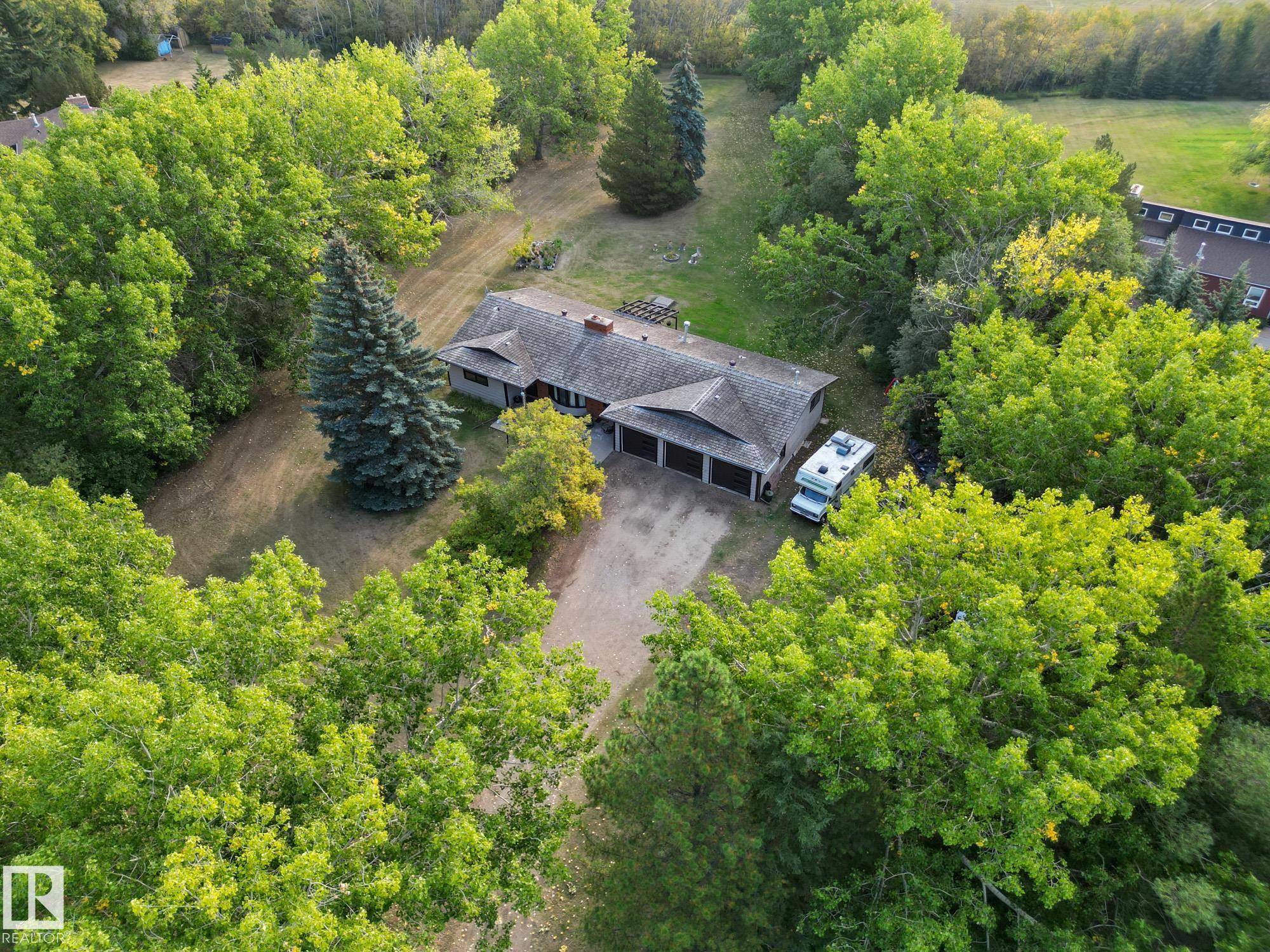 Photo 3 at 103 - 24213 Twp Road 554, Namao Ridge Estates, Rural Sturgeon County