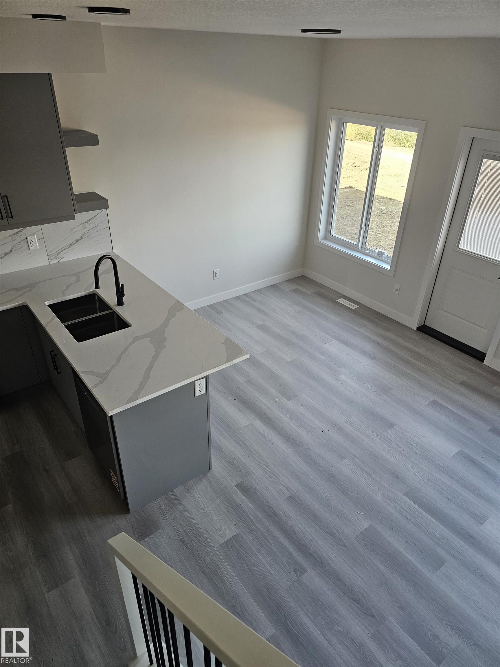 Photo 4 at 131 Pierwyck Loop, Fenwyck, Spruce Grove