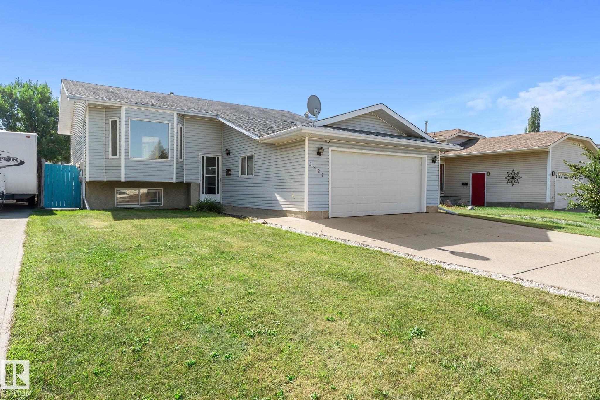 3227 145 Avenue NW, Kirkness, Edmonton 