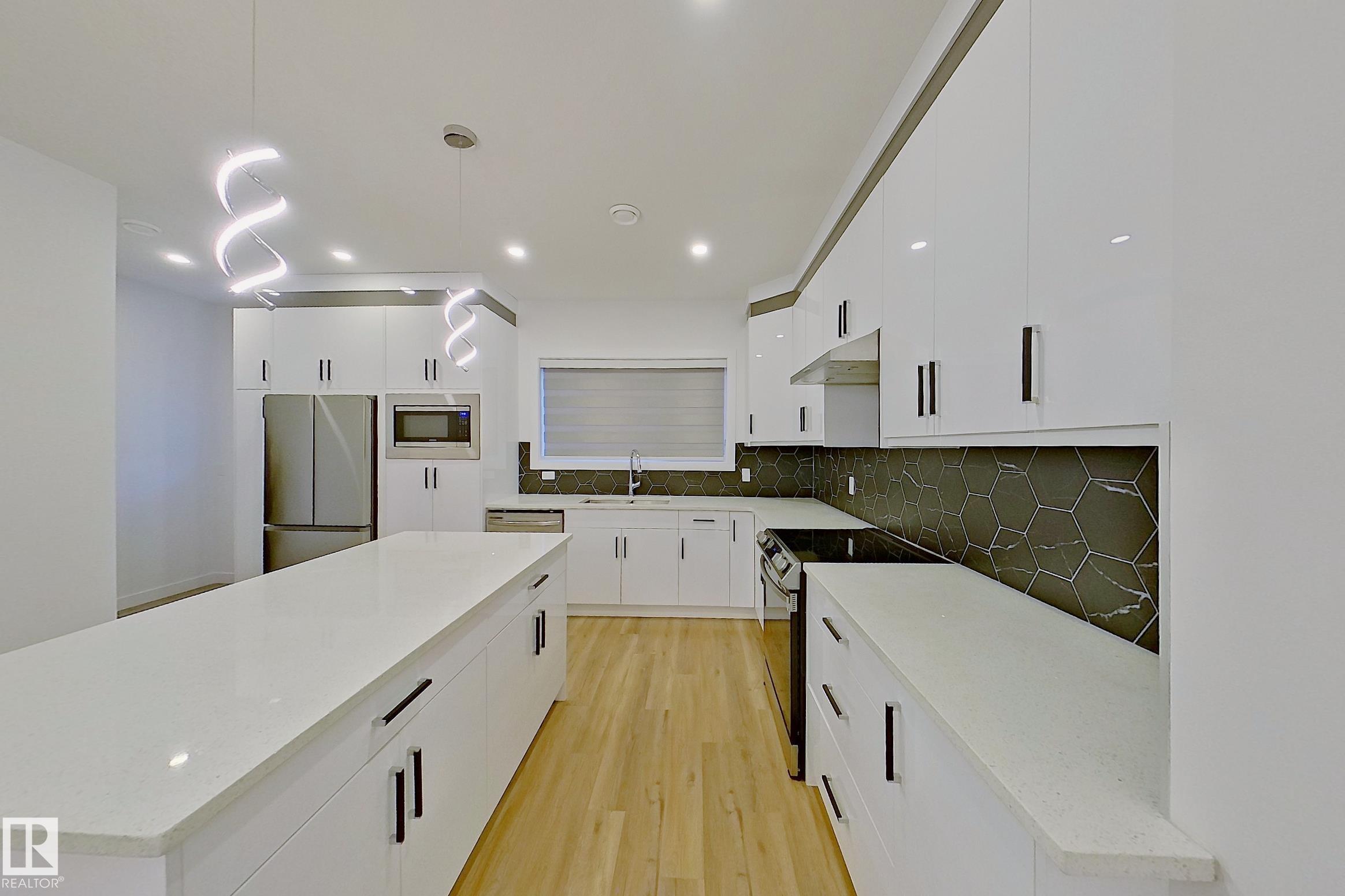 Photo 5 at 28 - 10 Salisbury Way, Salisbury Village, Sherwood Park