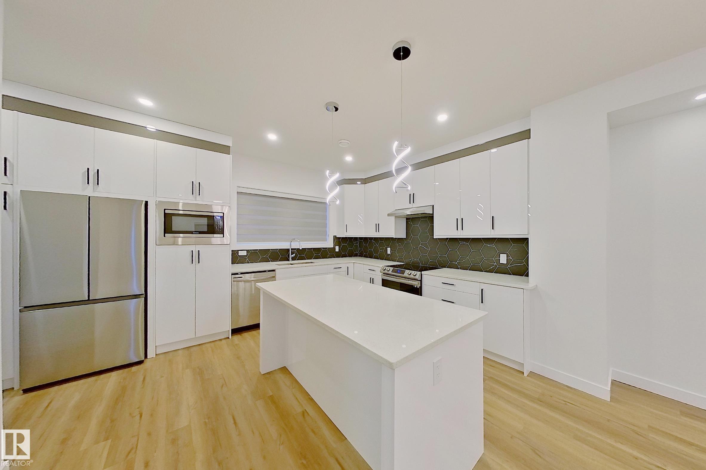 Photo 8 at 28 - 10 Salisbury Way, Salisbury Village, Sherwood Park