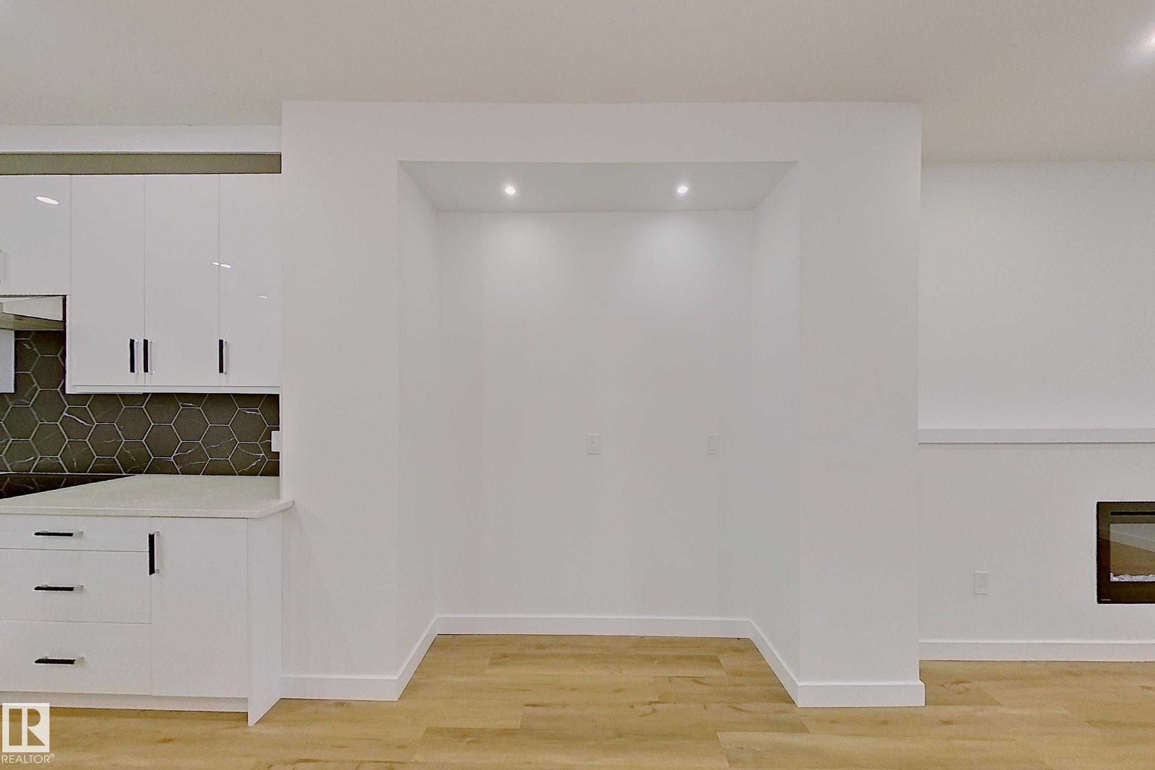 Photo 9 at 28 - 10 Salisbury Way, Salisbury Village, Sherwood Park