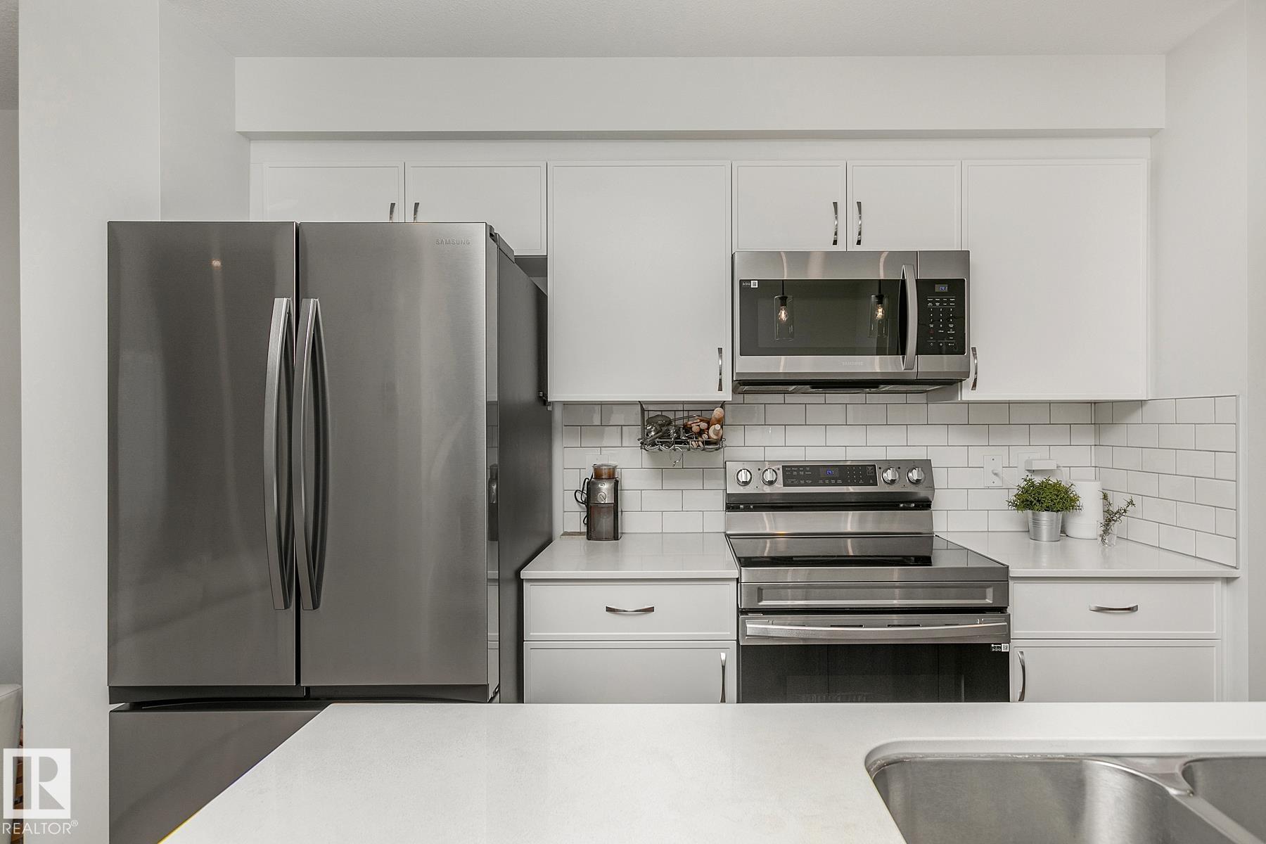 Photo 10 at 17919 71 Street NW, Crystallina Nera East, Edmonton