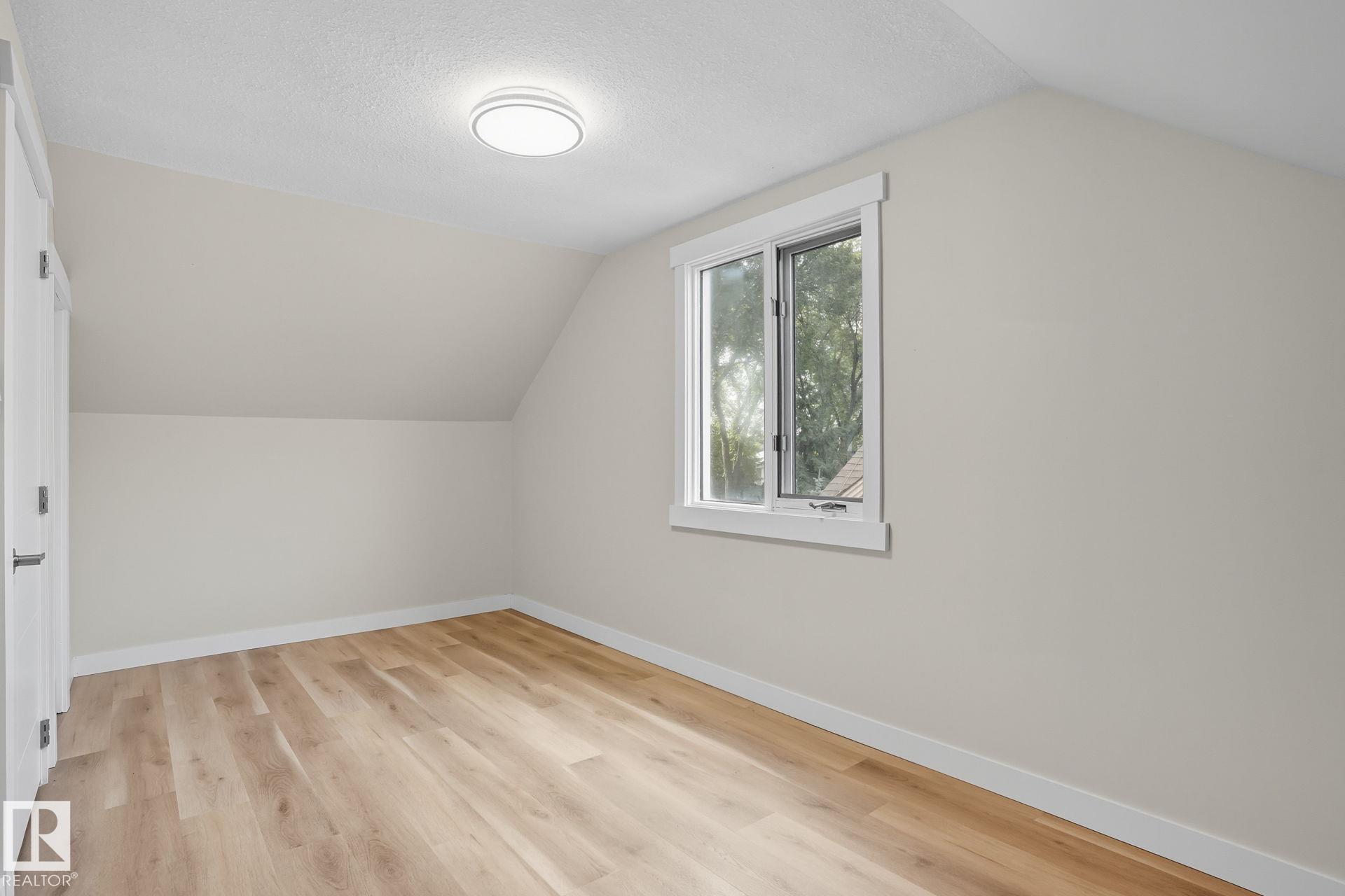 Photo 18 at 11222 71 Avenue NW, Parkallen, Edmonton