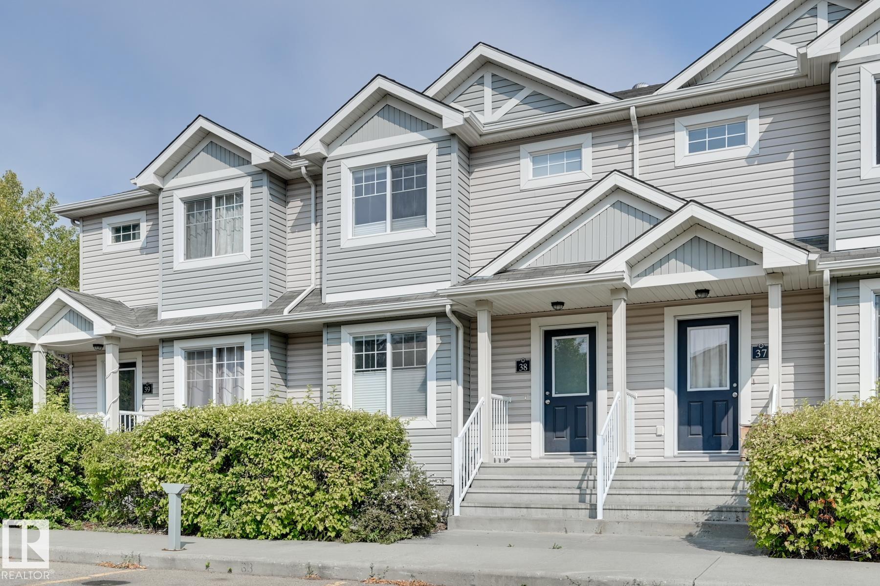 38 - 6032 38 Avenue NW, Greenview, Edmonton photo number 2