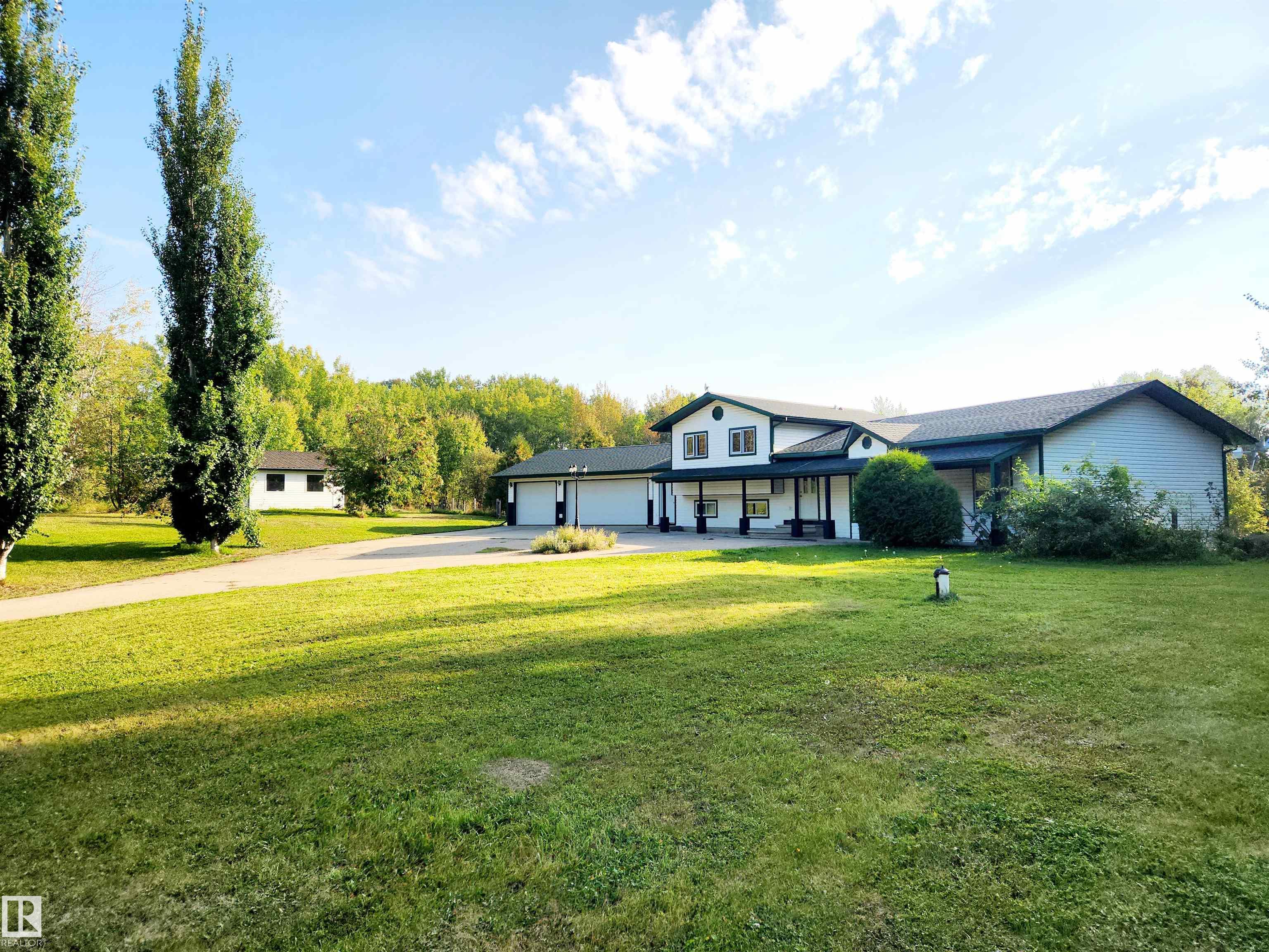 101 - 52502 Rge Road 25, Johnny's Lake, Rural Parkland County 