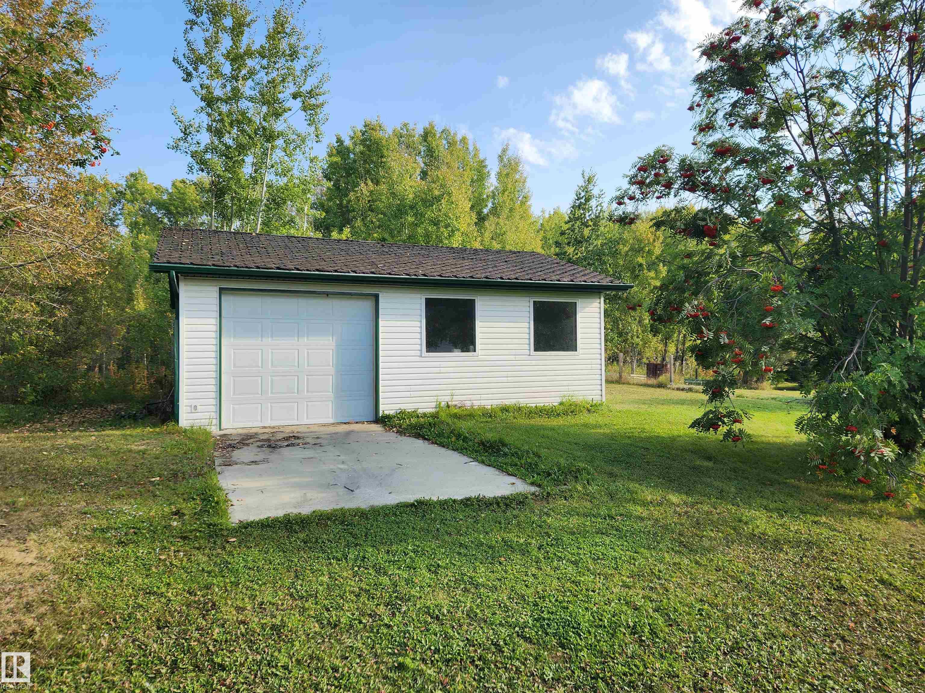 Photo 36 at 101 - 52502 Rge Road 25, Johnny's Lake, Rural Parkland County