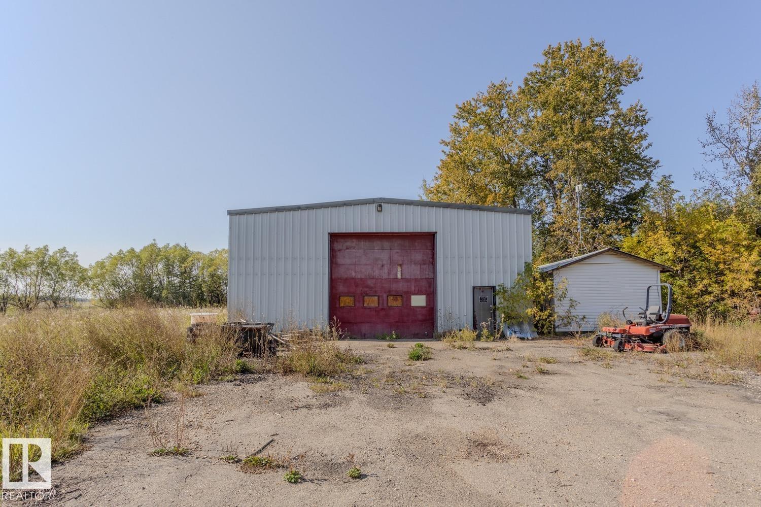 Photo 33 at 27510 Hwy 37, None, Rural Sturgeon County