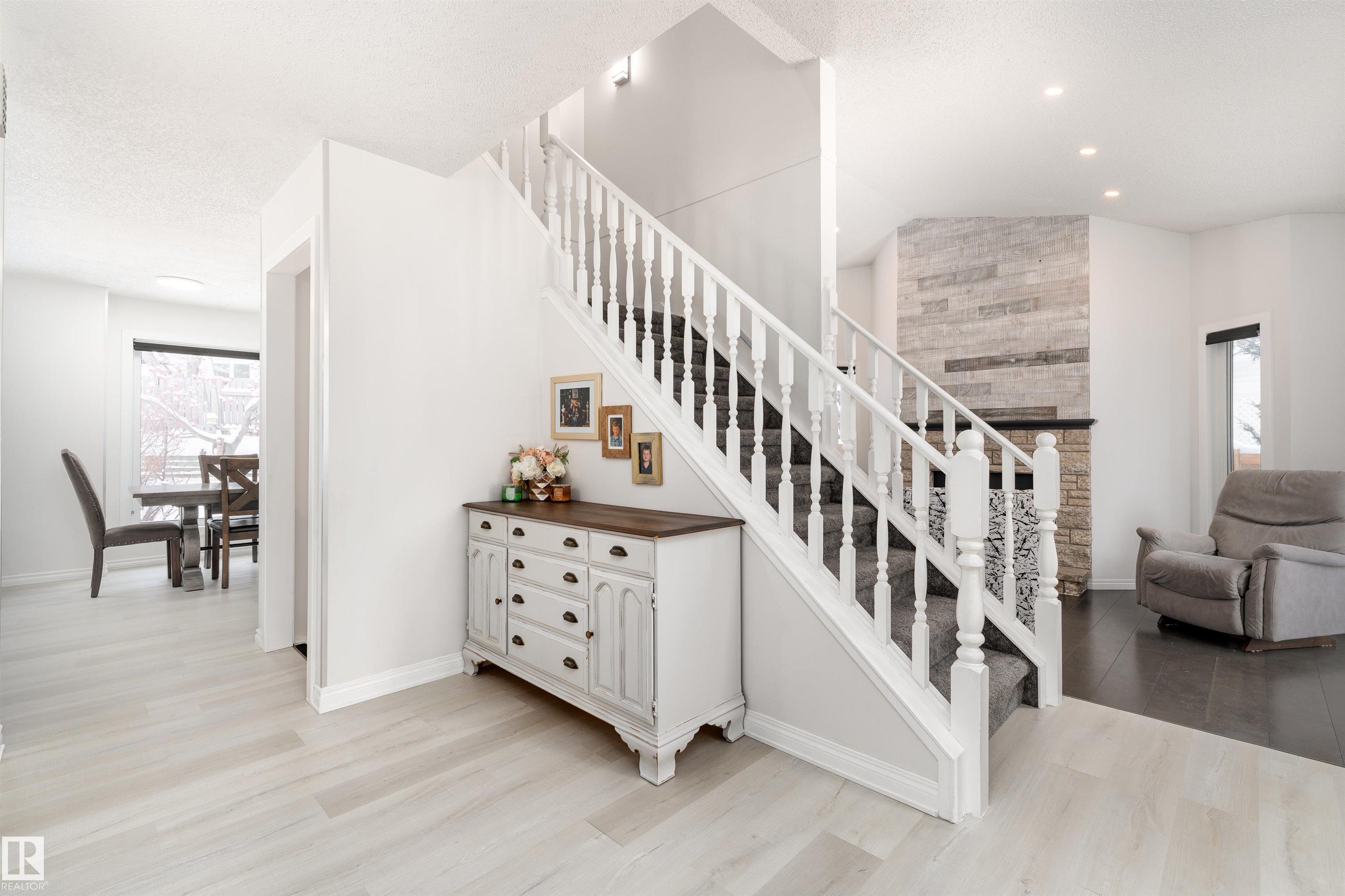 Photo 5 at 25 Carmel Court, Craigavon, Sherwood Park