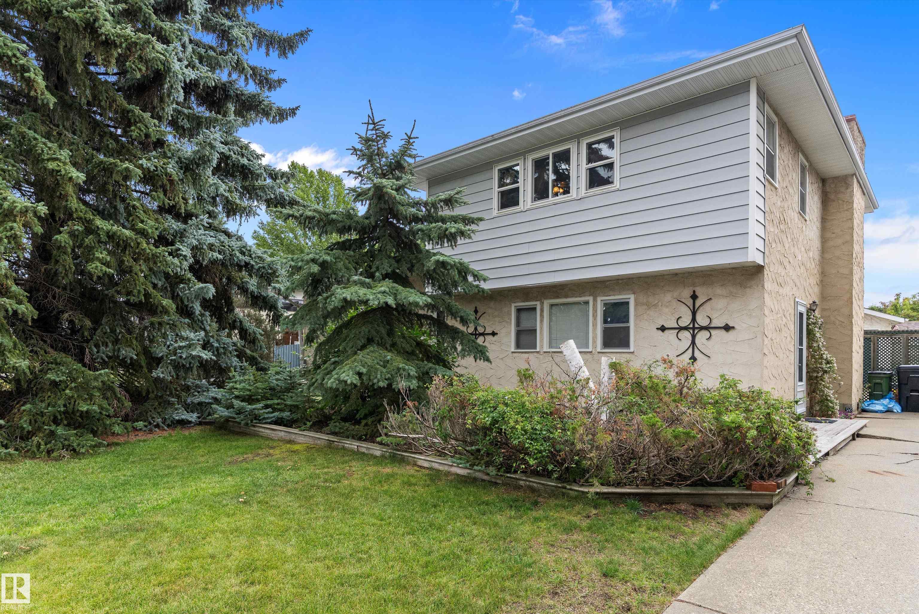 3443 87 Street NW, Richfield, Edmonton 