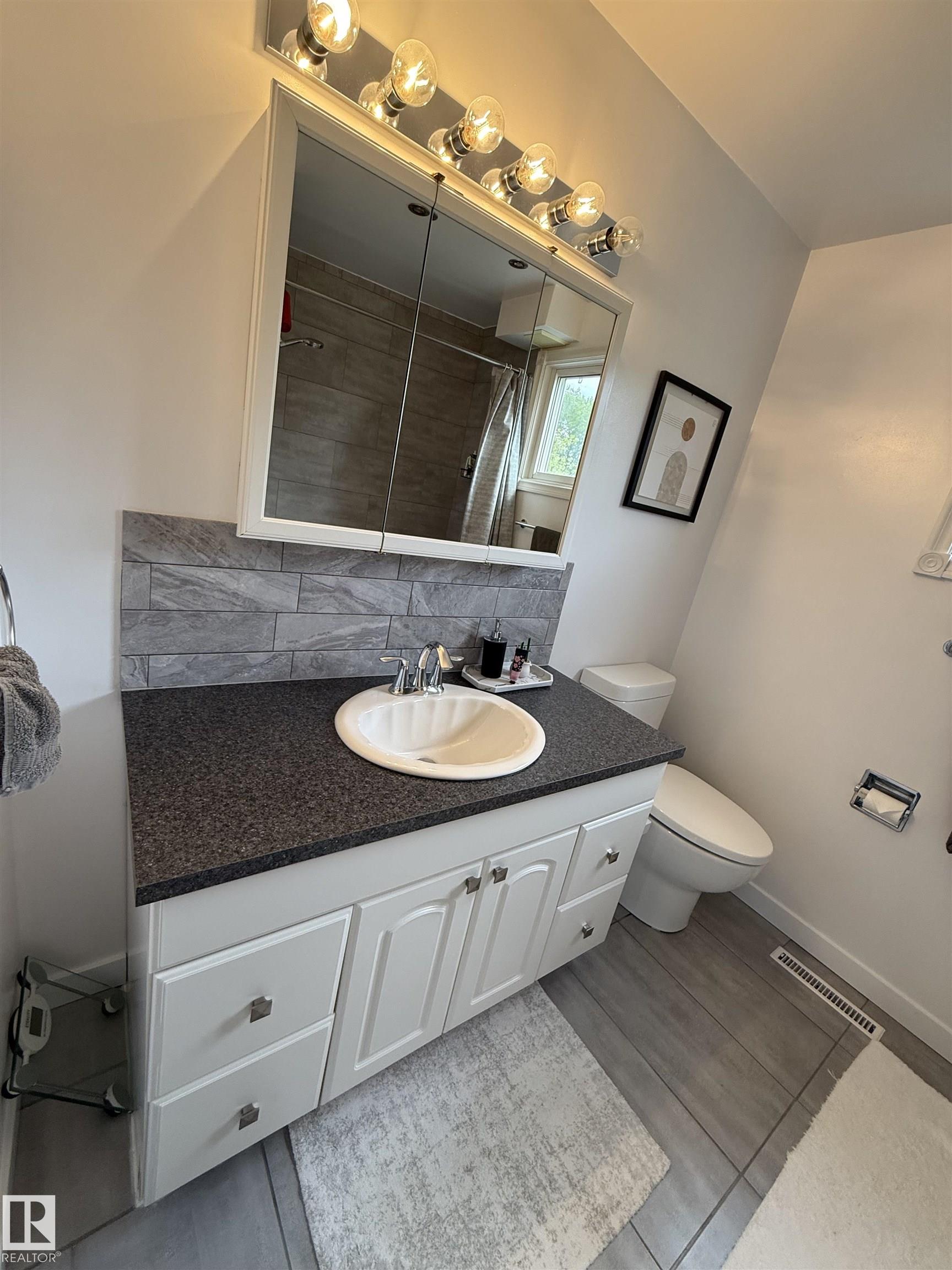 Photo 17 at 40 Garden Crescent, Grandin, St. Albert