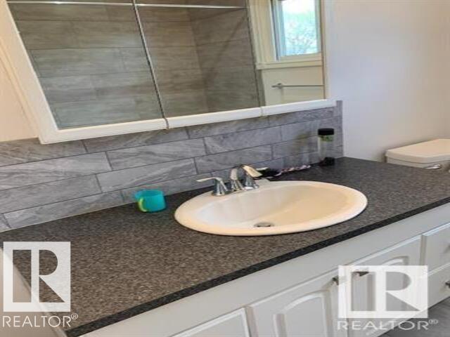 Photo 18 at 40 Garden Crescent, Grandin, St. Albert