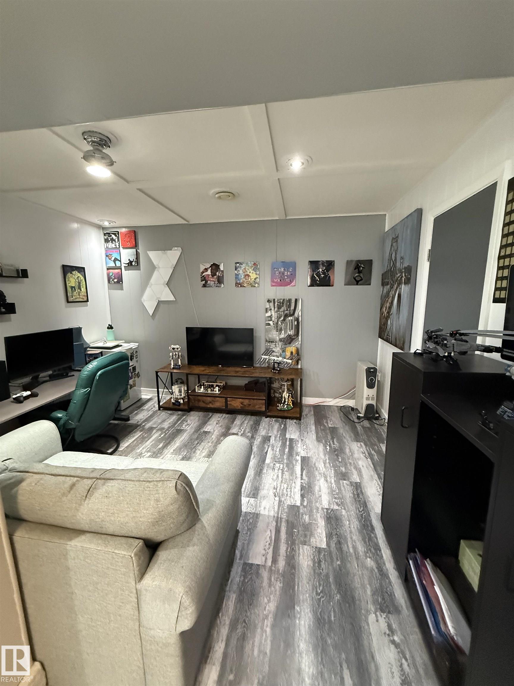 Photo 36 at 40 Garden Crescent, Grandin, St. Albert