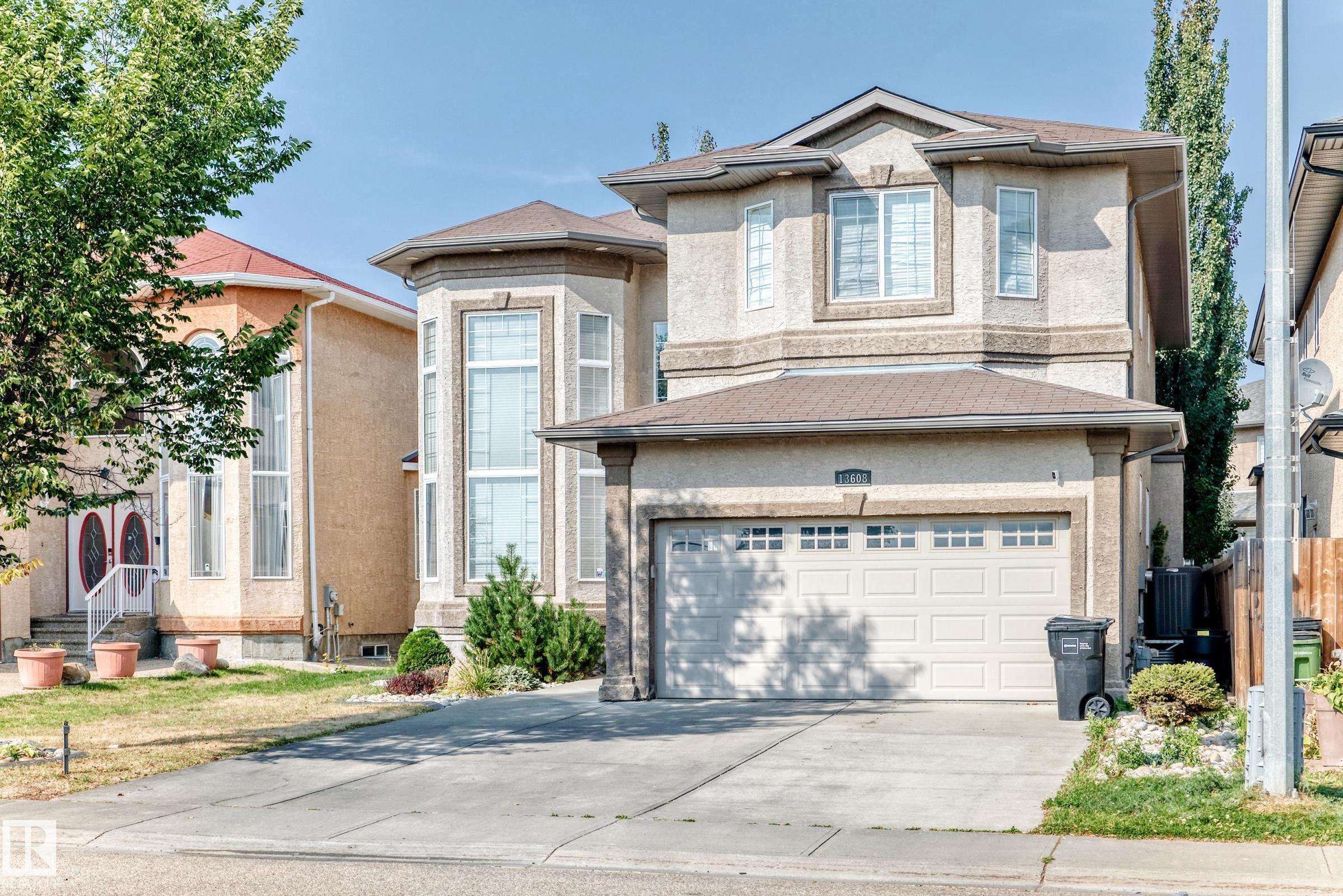 Photo 2 at 13608 160 Avenue NW, Carlton, Edmonton
