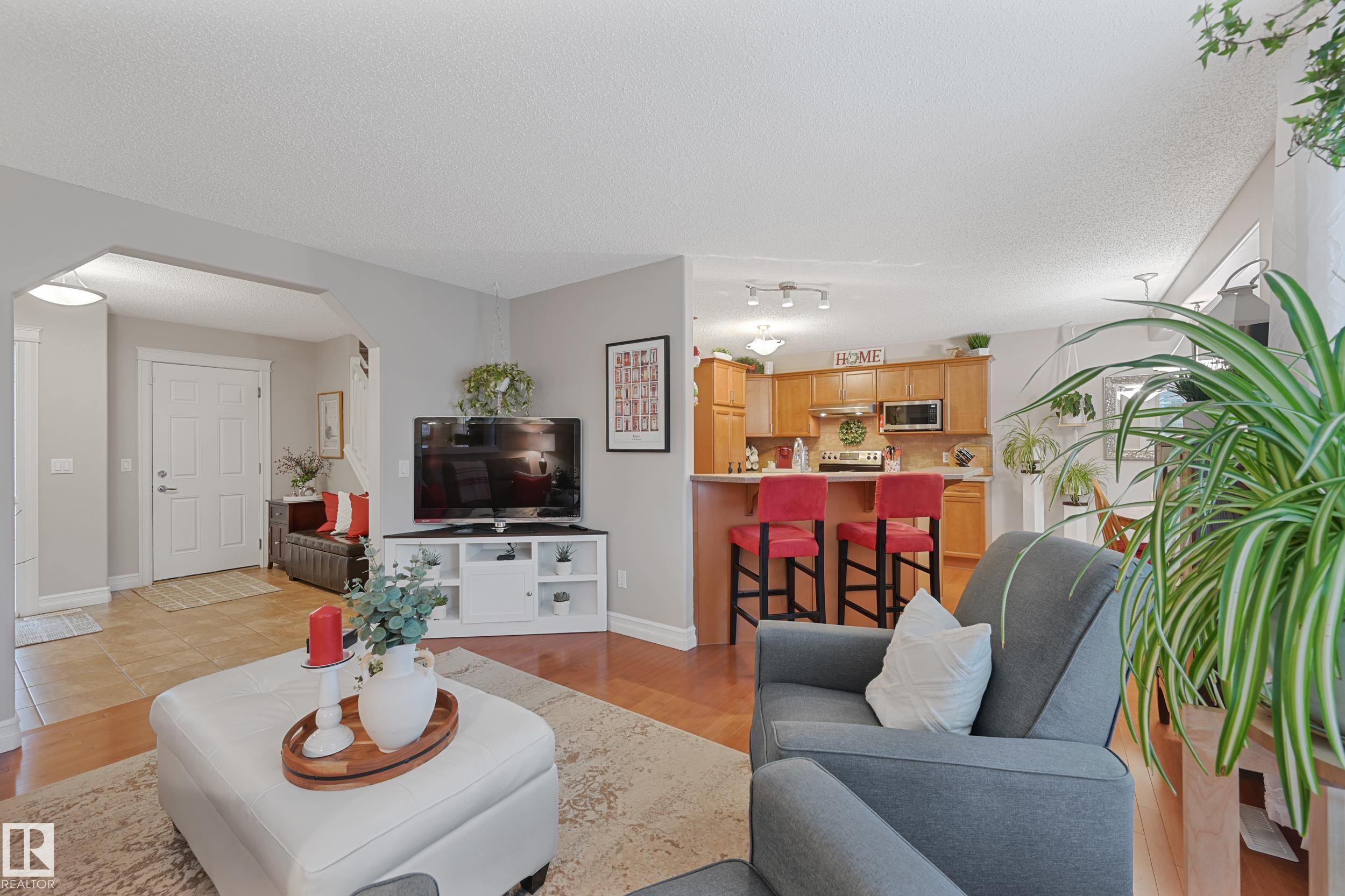 Photo 6 at 7 Spring Grove Crescent, Spruce Ridge, Spruce Grove
