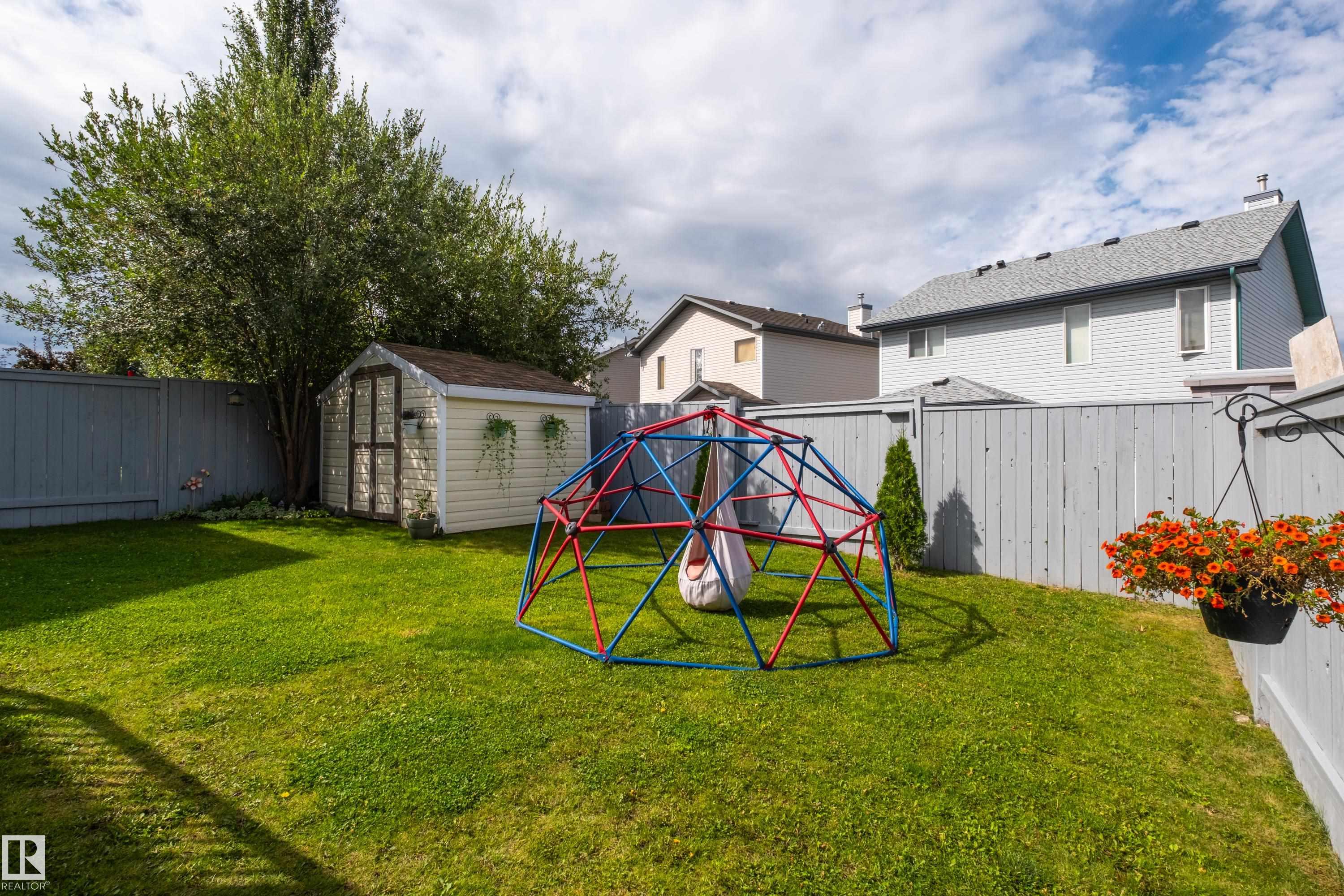 Photo 43 at 8 Cote Close, Citadel Ridge, Beaumont