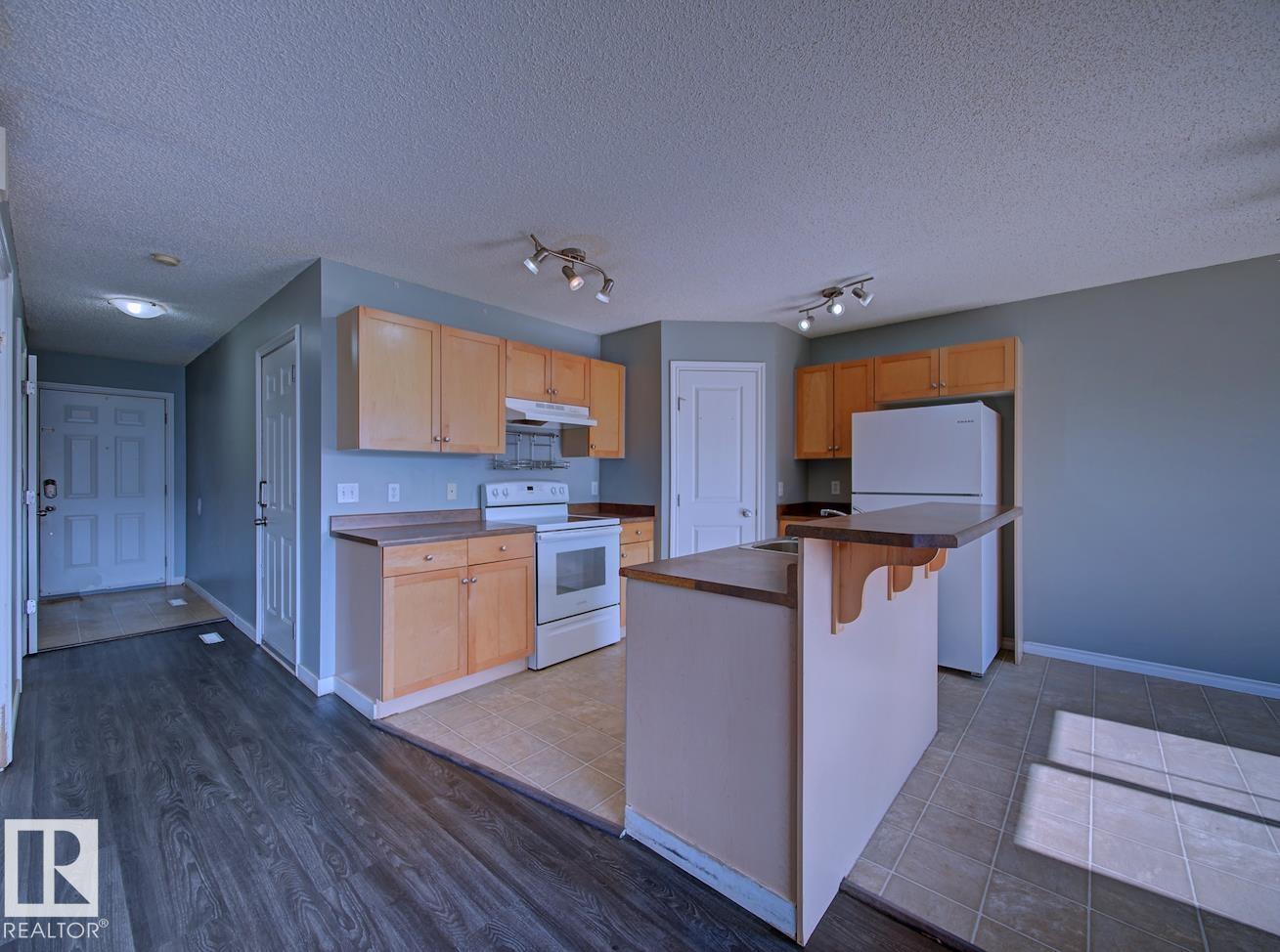 Photo 9 at 147 Westwood Lane, Westpark, Fort Saskatchewan