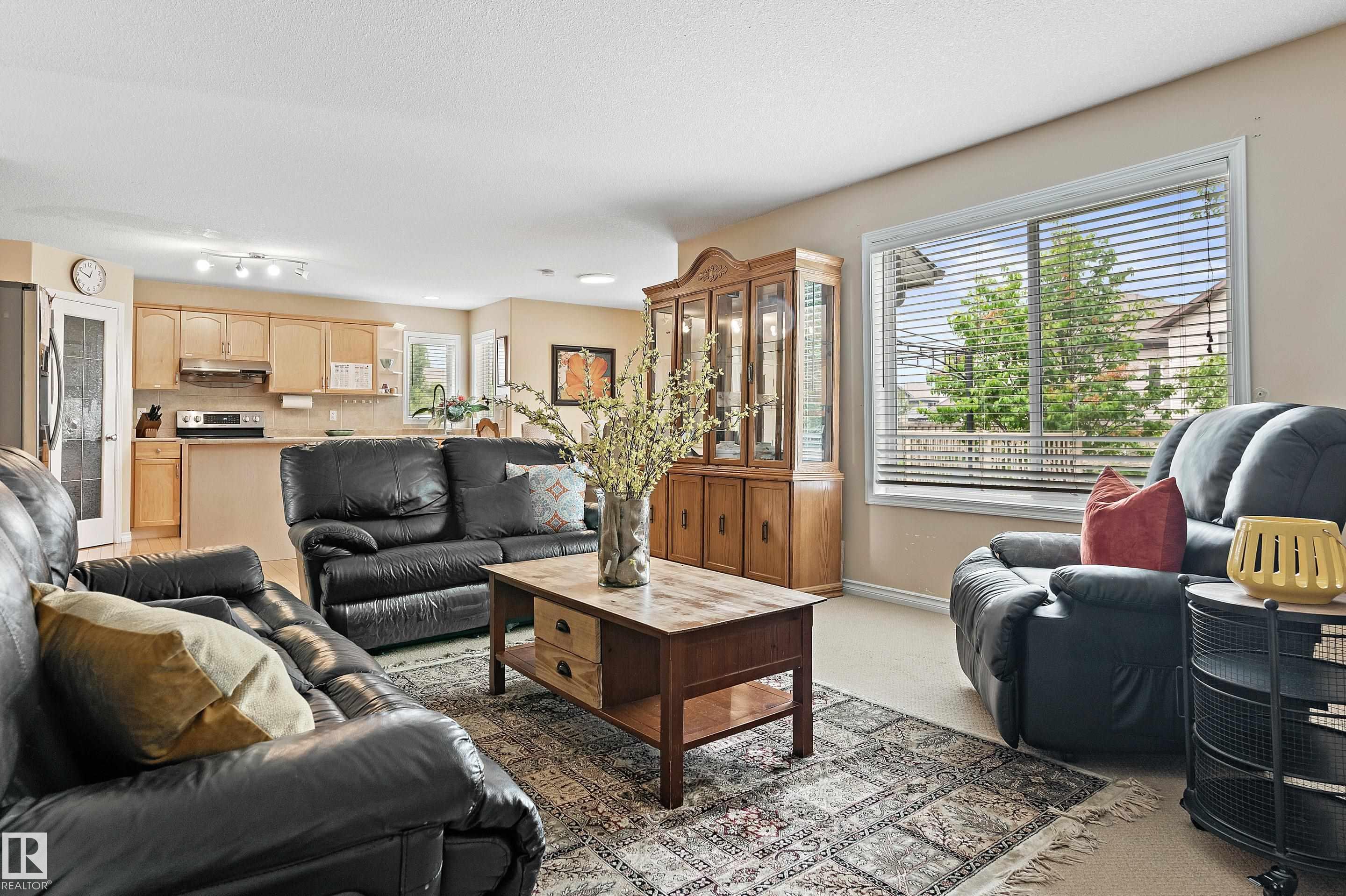 20432 50 Avenue NW, The Hamptons, Edmonton 