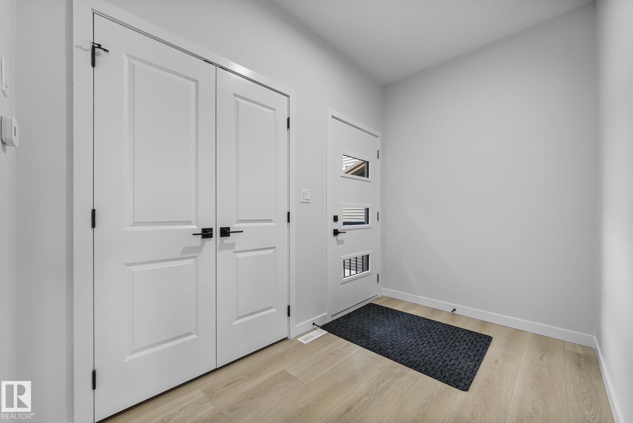 Picture for 6385 KING WD SW