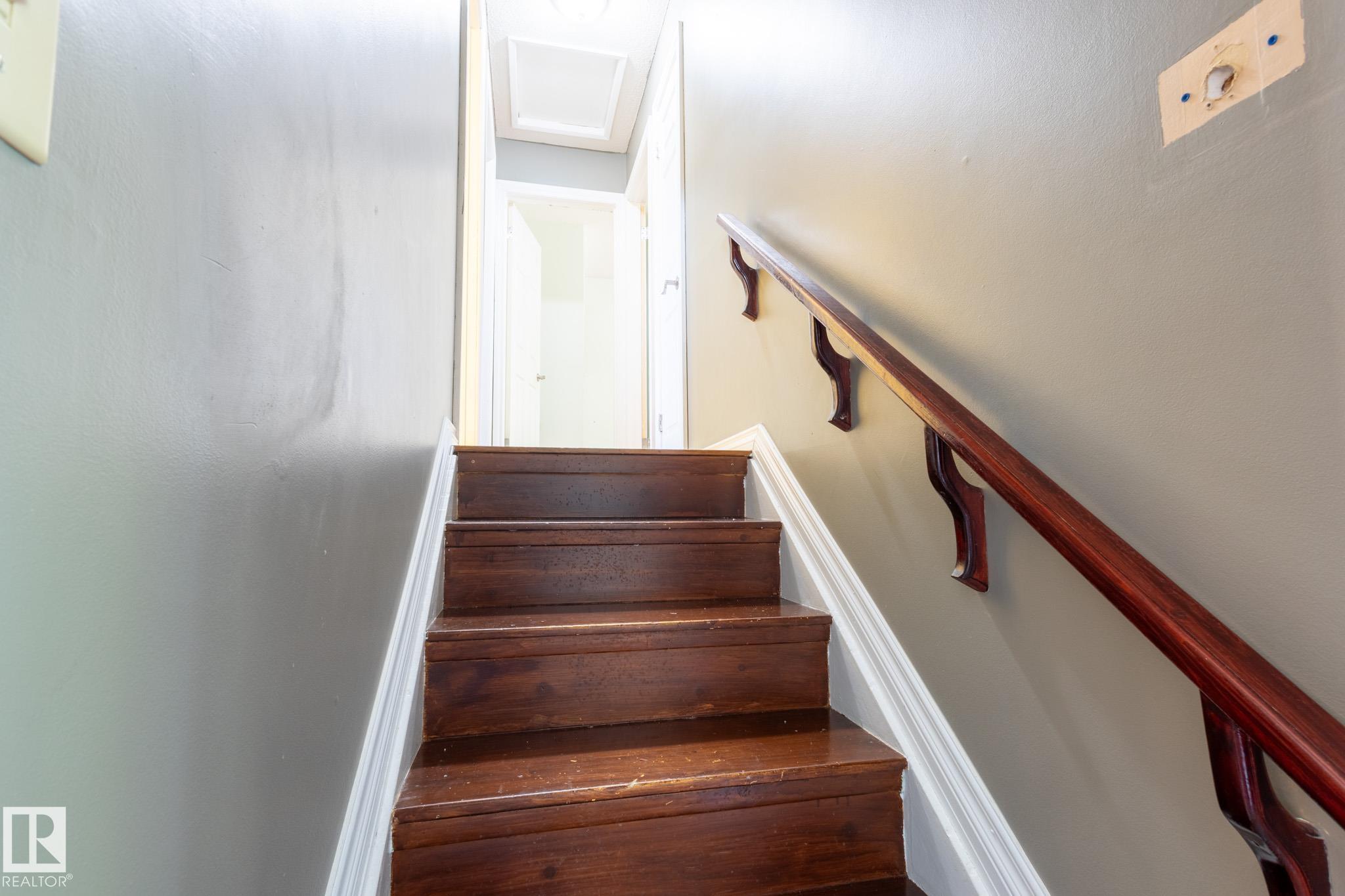 Photo 15 at 16 Larose Drive, Lacombe Park, St. Albert
