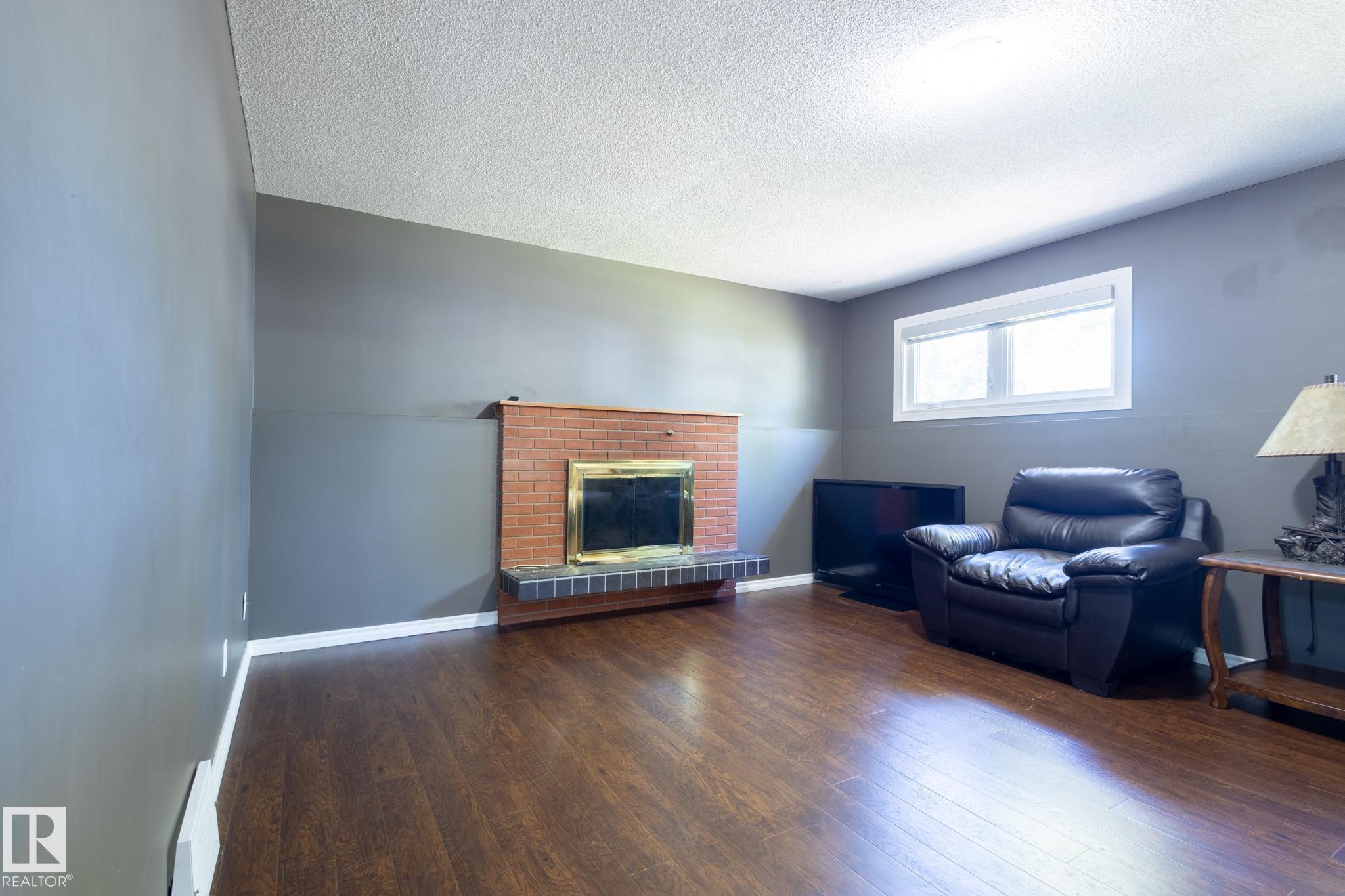 Photo 28 at 16 Larose Drive, Lacombe Park, St. Albert