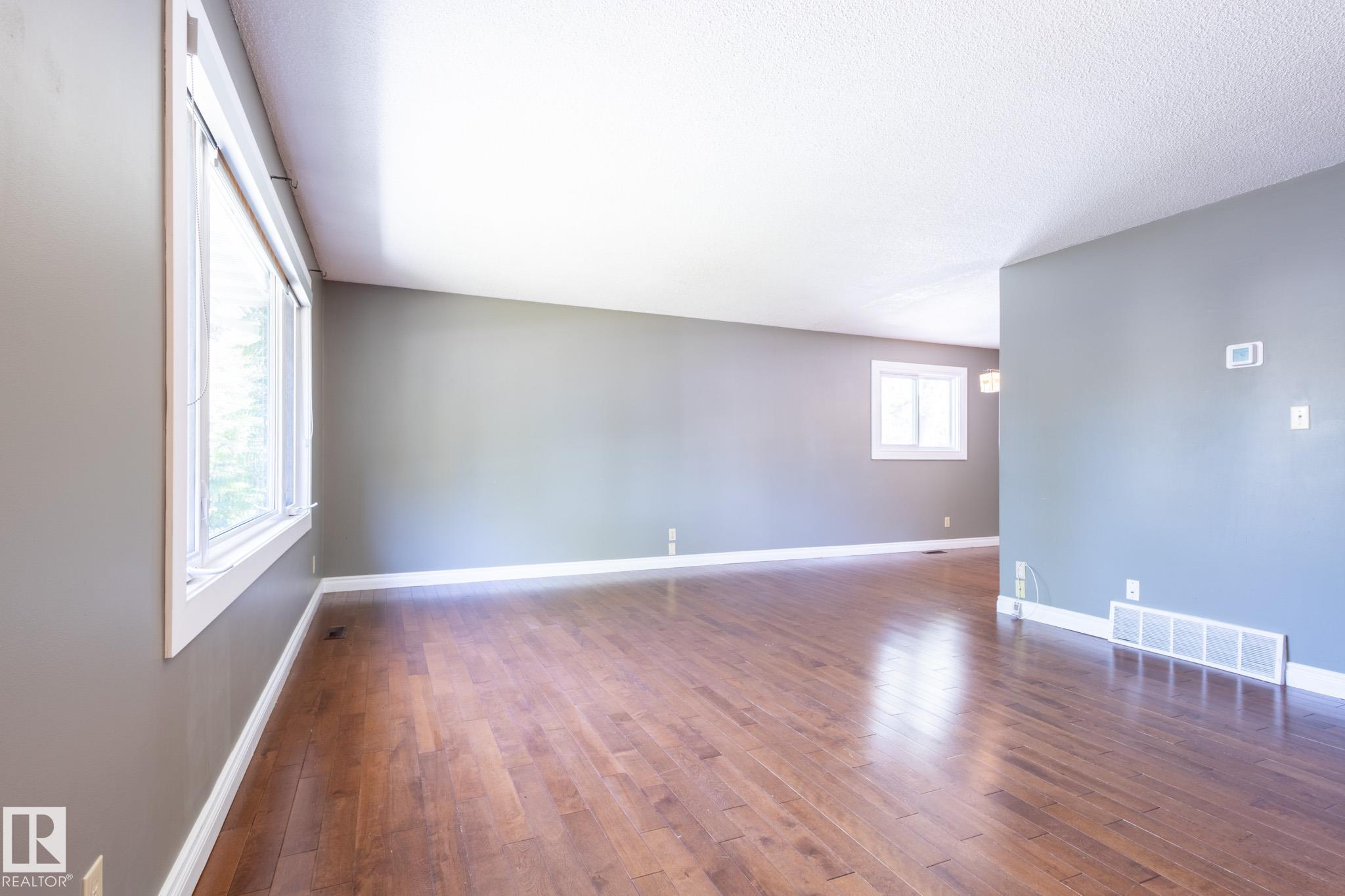 Photo 4 at 16 Larose Drive, Lacombe Park, St. Albert