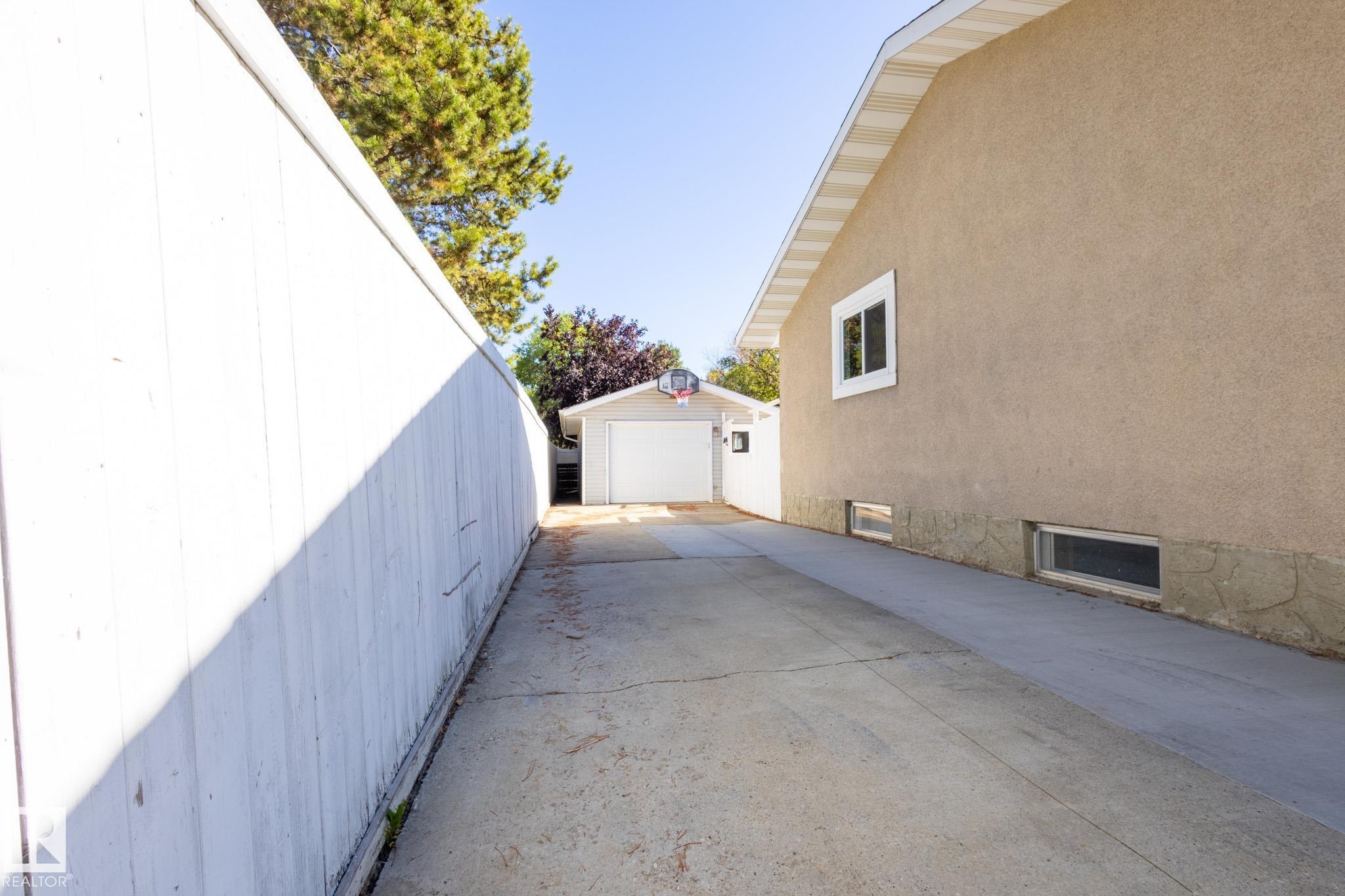 Photo 46 at 16 Larose Drive, Lacombe Park, St. Albert