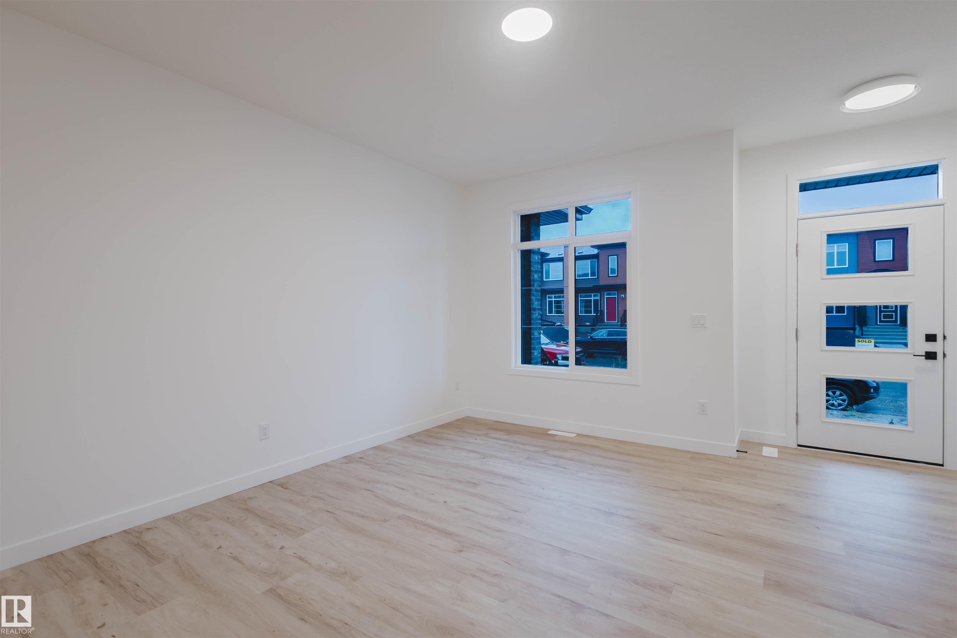 Photo 7 at 7 Cobblestone Gate, Copperhaven, Spruce Grove